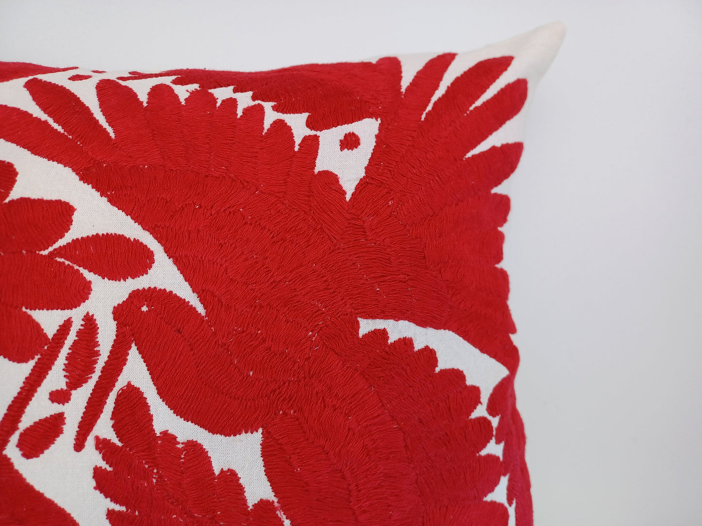 Mexican hand embroidered traditional cushion cover / Otomi cushion cover / Tenango style