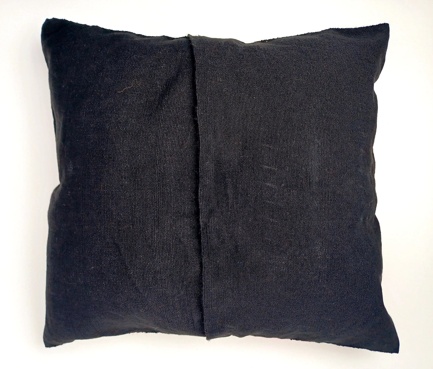 Housse de coussin motif animalier mexicain brodé à la main