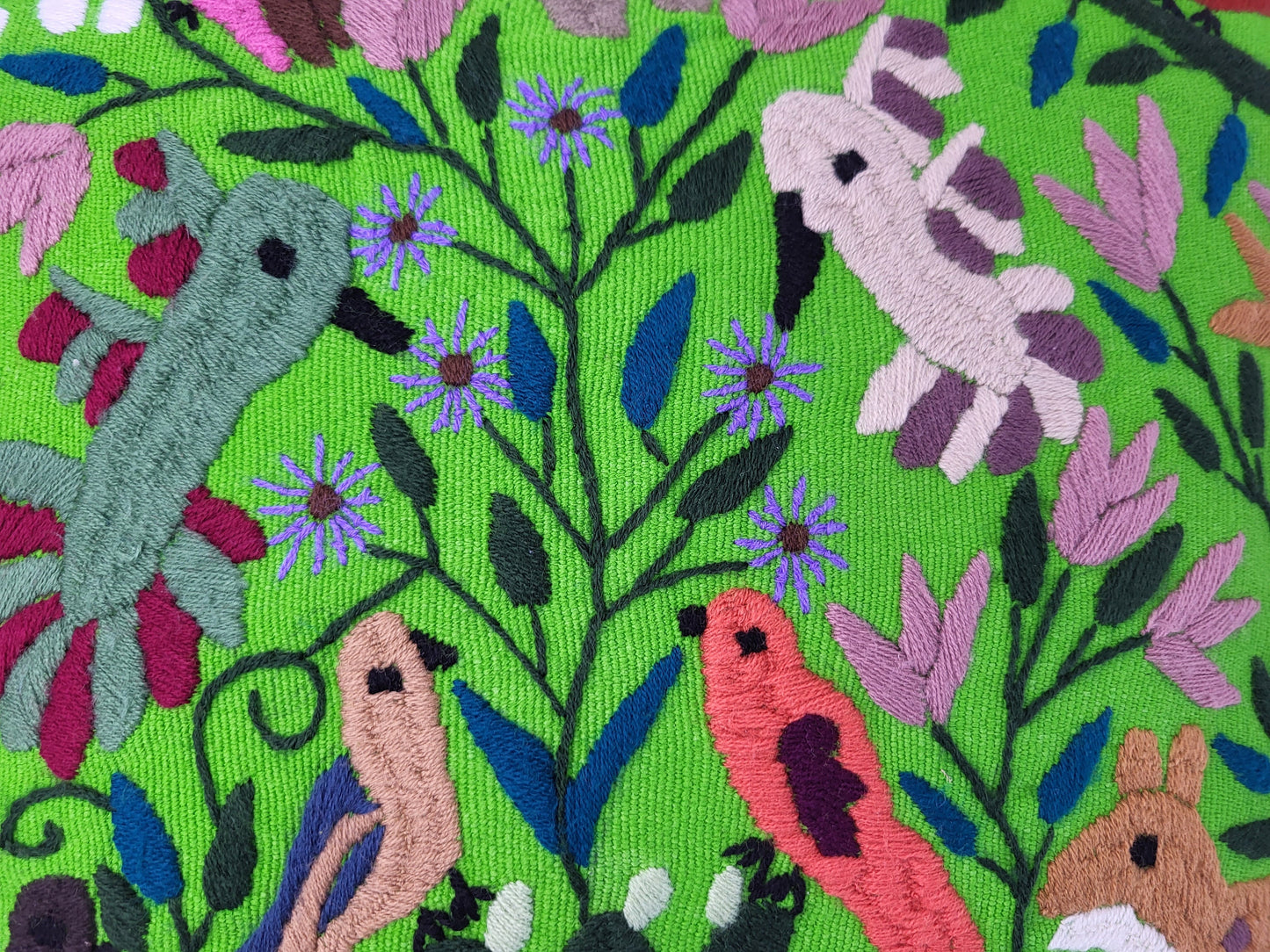 Housse de coussin brodée à la main mexicaine, housse de coussin motif animalier