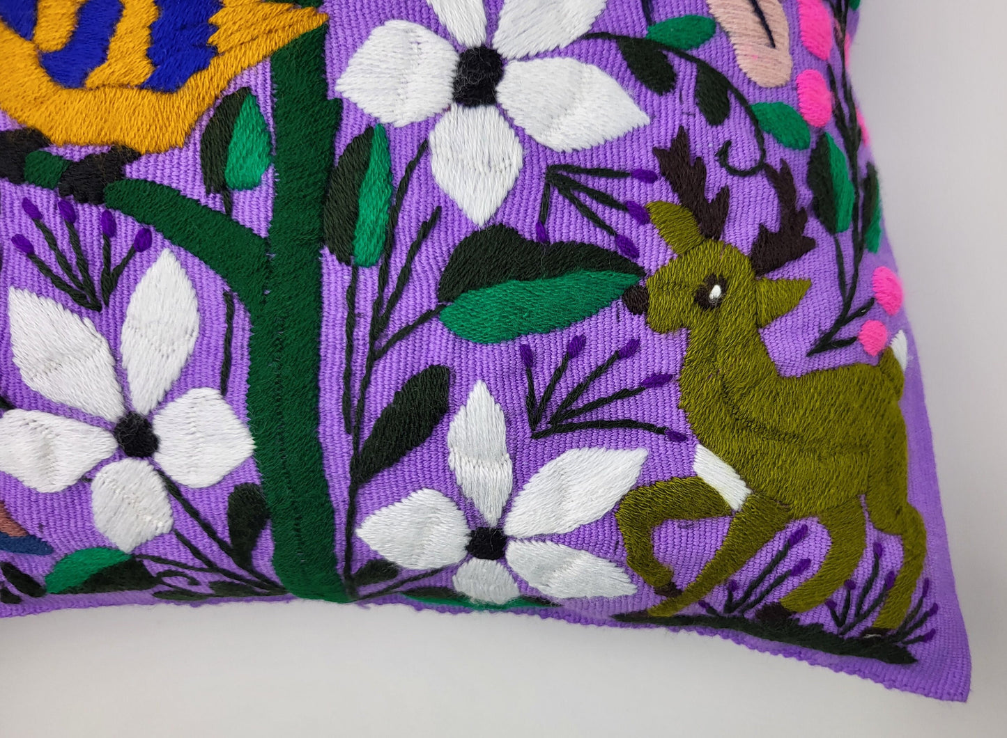 Mexican decorative cushion couch cushion with animal motifs handwoven & embroidered