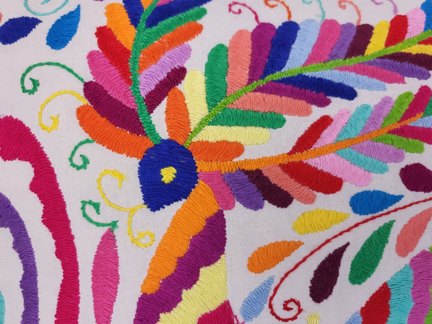Mexican hand embroidered pillow cover, Otomi pillow cover, Mexico pillow, Mexican pillow cover