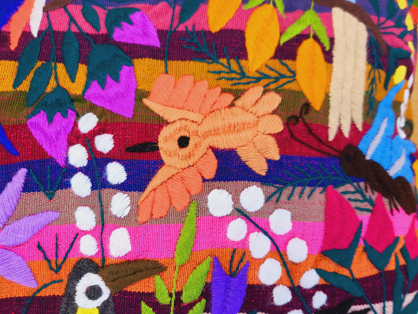 Housse de coussin brodée à la main mexicaine, housse de coussin motif animalier