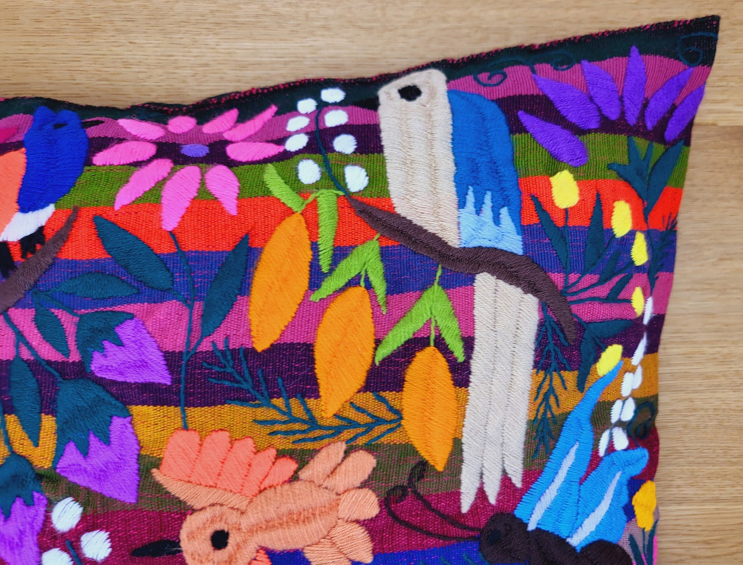 Housse de coussin brodée à la main mexicaine, housse de coussin motif animalier