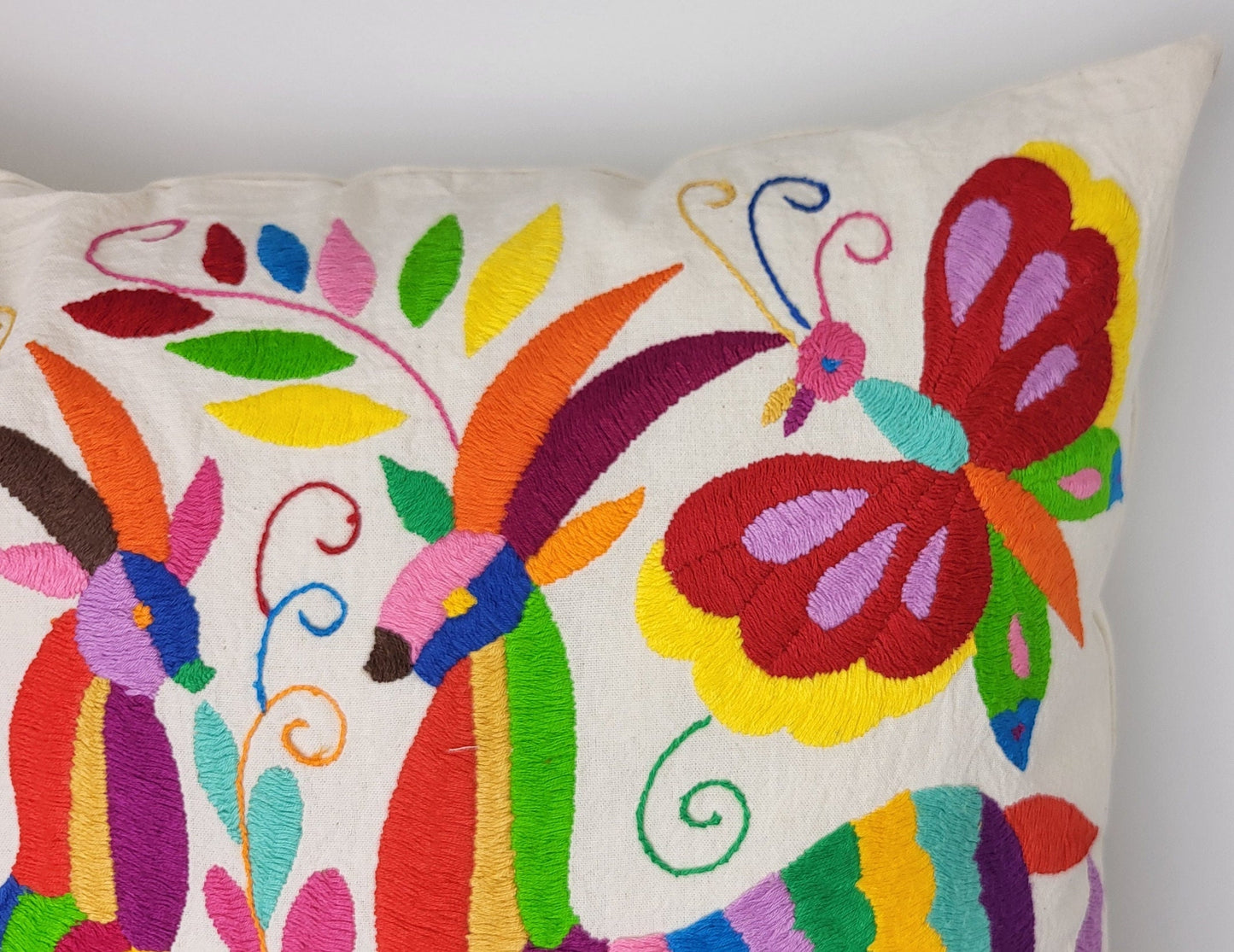 Mexican hand embroidered pillow cover, Otomi pillow cover, Mexico pillow, Mexican pillow cover