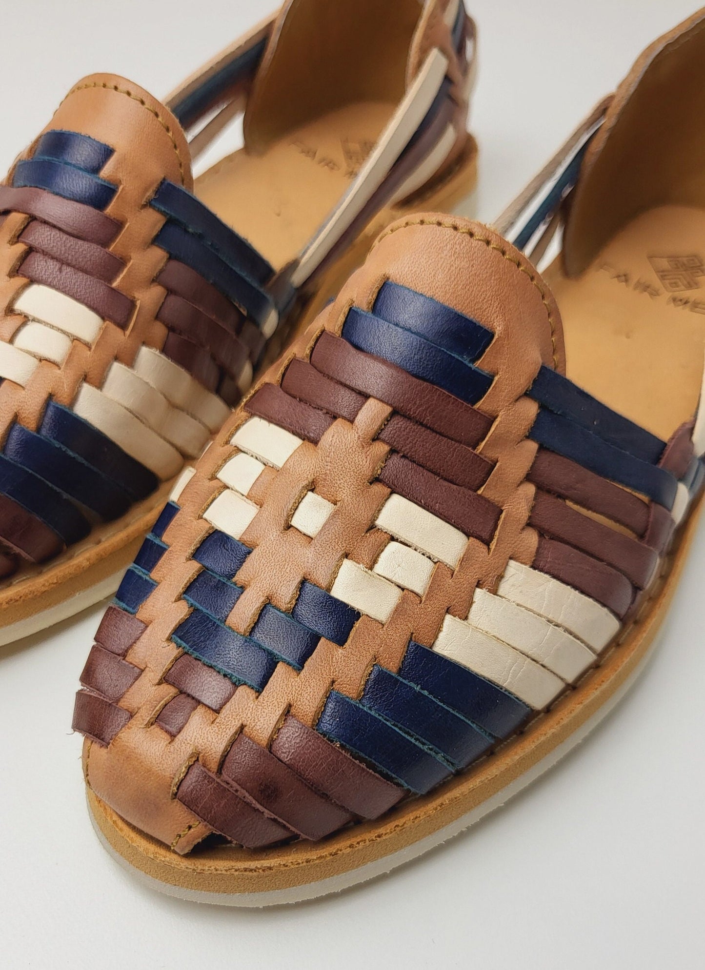Mexican Huaraches, Women's Leather Sandals, Flat Sandals with Closed Toe, Handmade Women's Sandals, Genuine Leather Shoe
