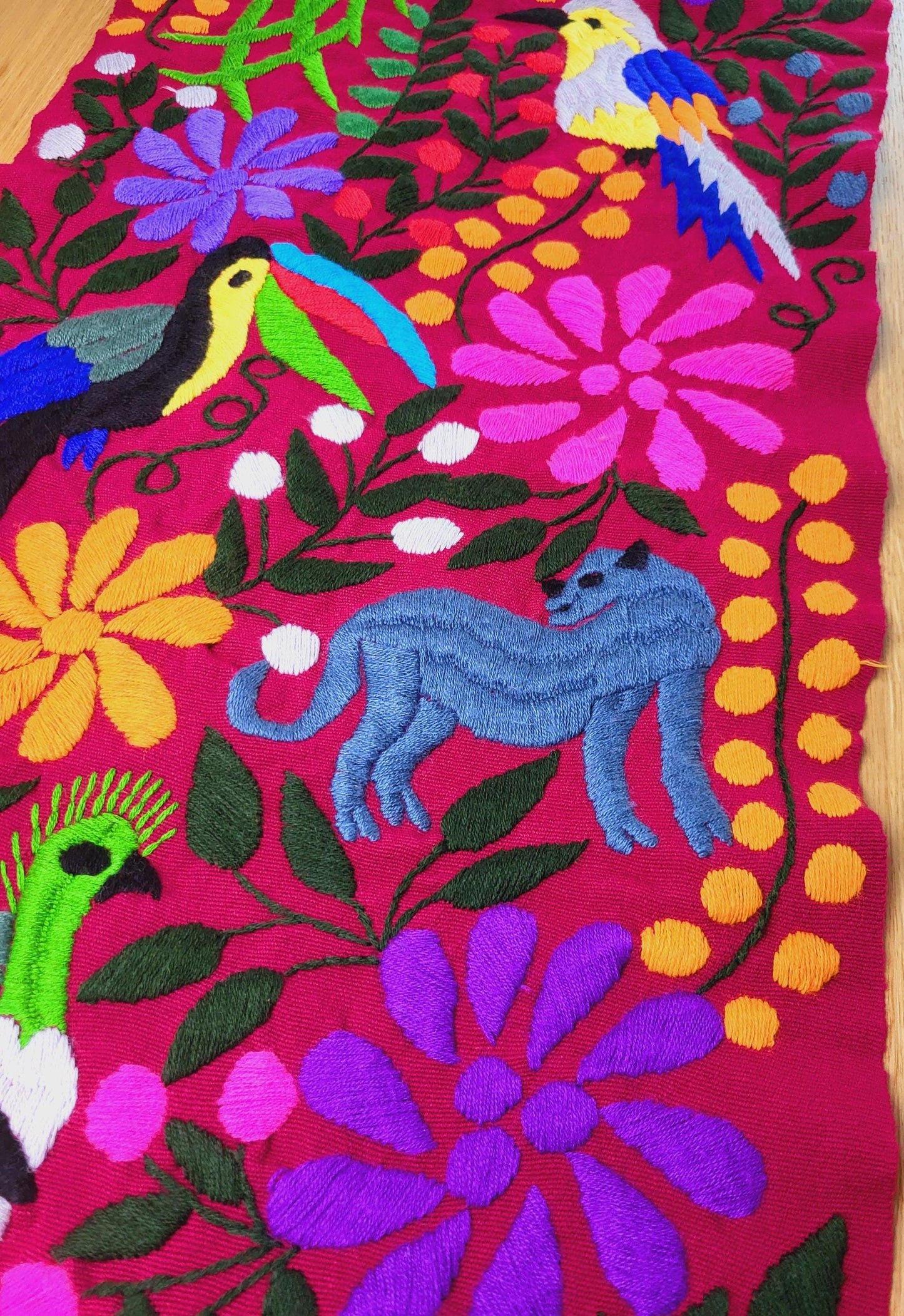 Coureur de table mexicain tissé à la main et brodé, coureur de table à motif animalier, tenture murale