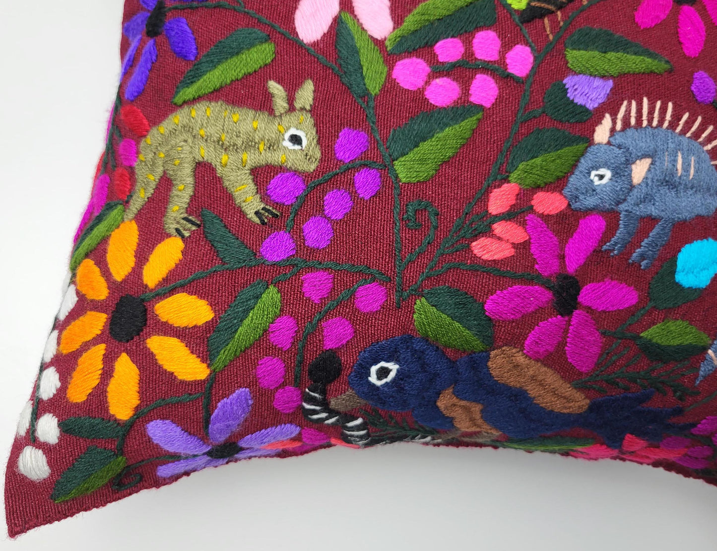 Housse de coussin fait main mexicaine, motif broderie animaux et plantes, housse de coussin bohème