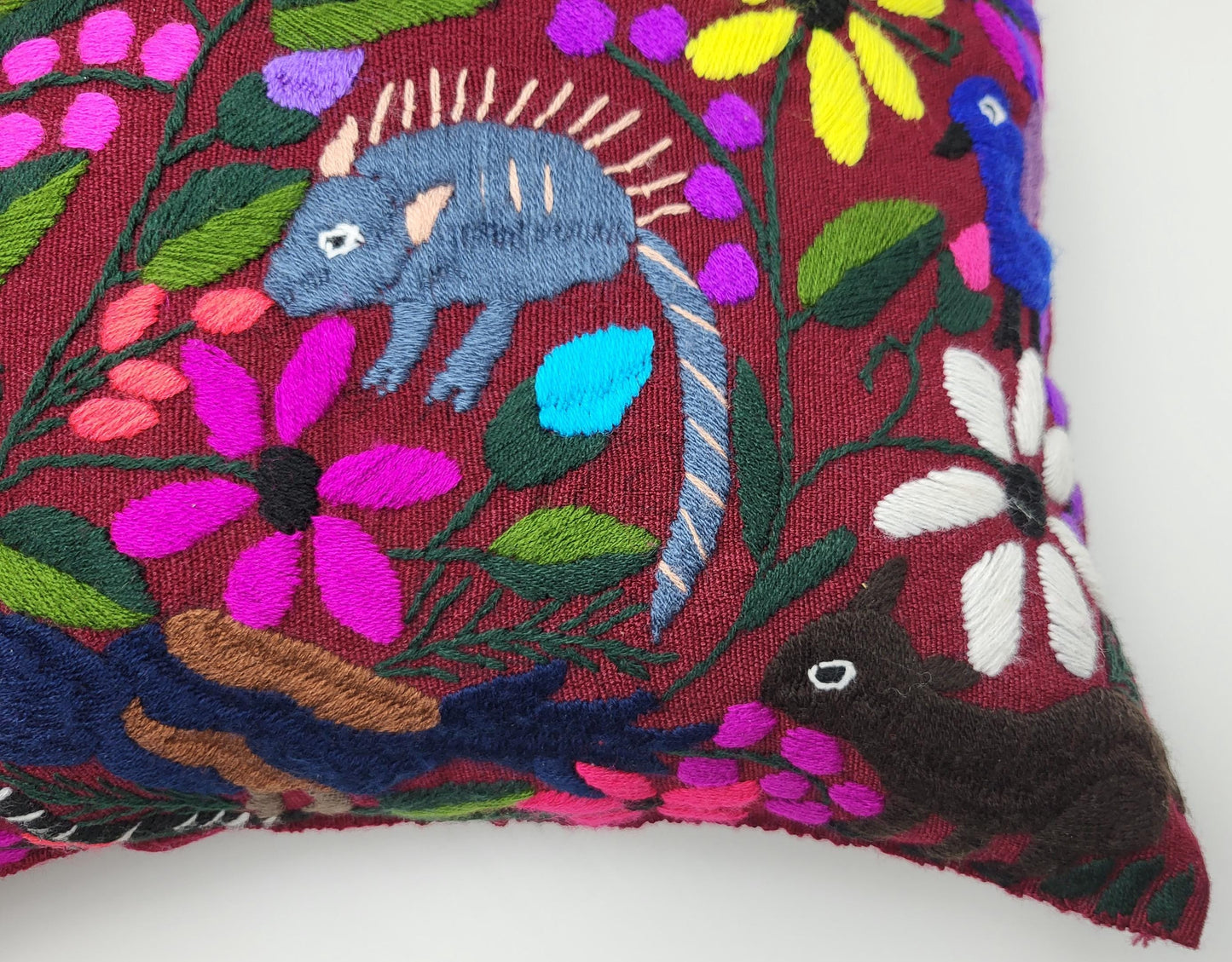 Housse de coussin fait main mexicaine, motif broderie animaux et plantes, housse de coussin bohème
