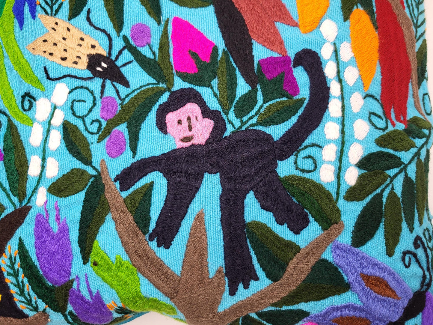 Magnifique housse de coussin à imprimé animalier mexicain – Fabriquée à la main au Chiapas