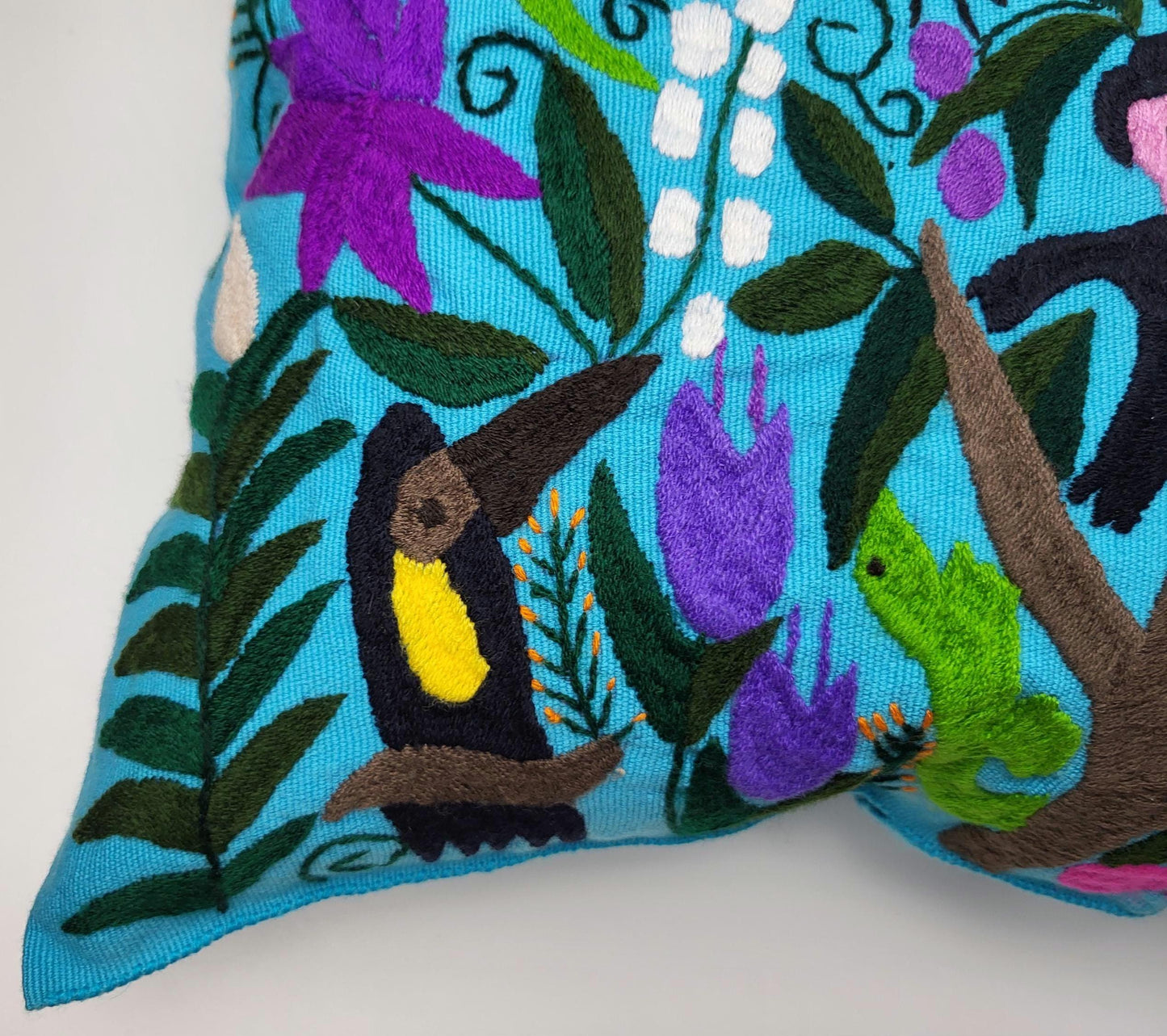 Magnifique housse de coussin à imprimé animalier mexicain – Fabriquée à la main au Chiapas