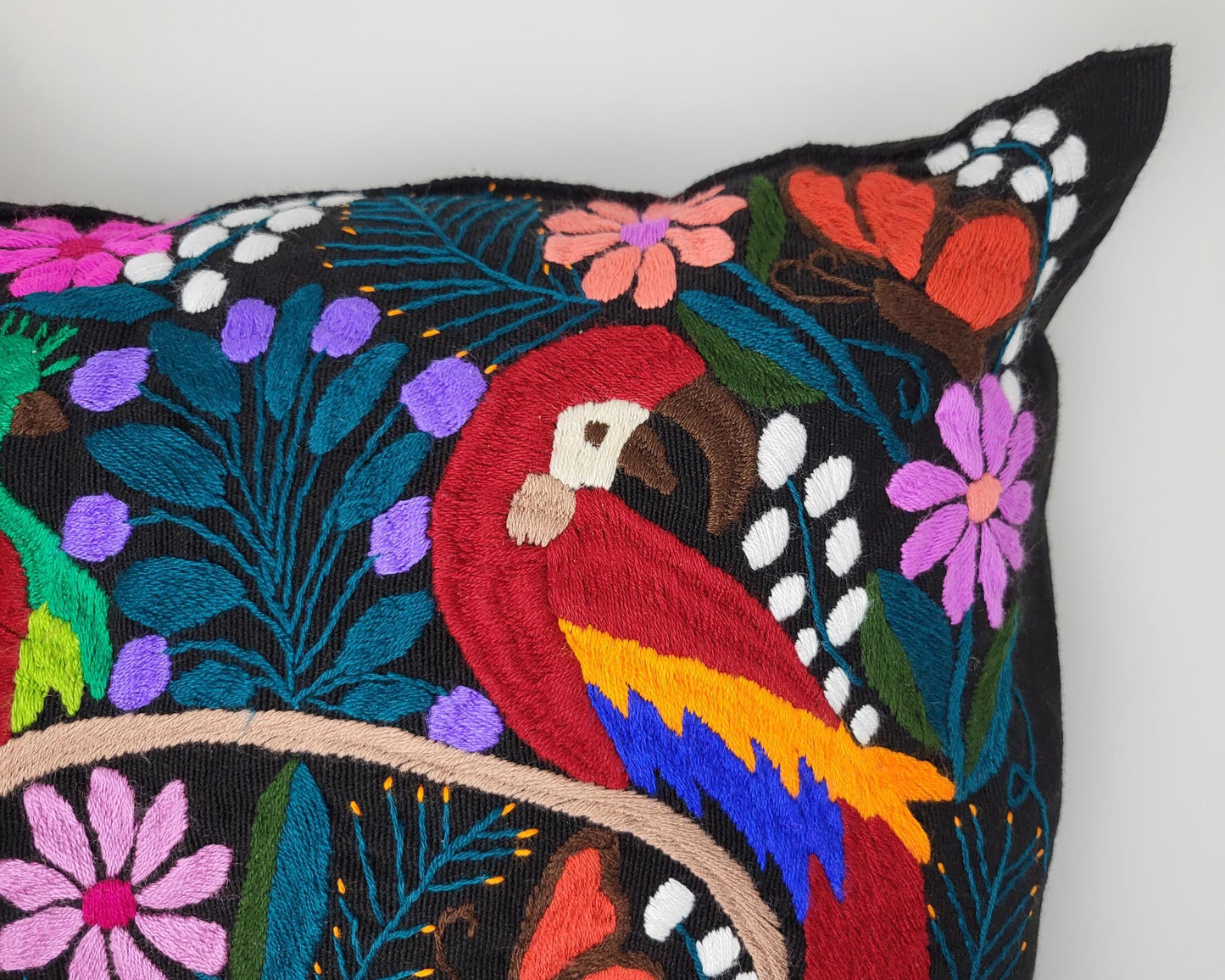 housse de coussin brodée et tissée à la main, housse de coussin motif animalier