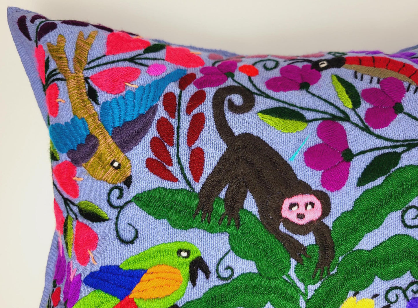 housse de coussin brodée et tissée à la main, housse de coussin motif animalier