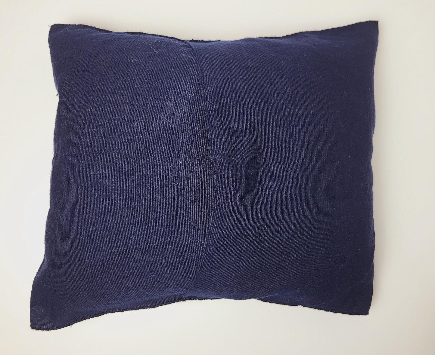 Hand-embroidered and woven Mexican cushion cover with animal pattern – Unique handicrafts from Mexico
