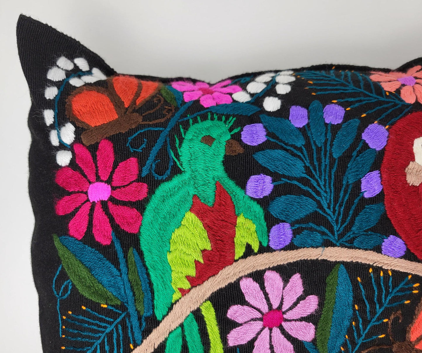 housse de coussin brodée et tissée à la main, housse de coussin motif animalier