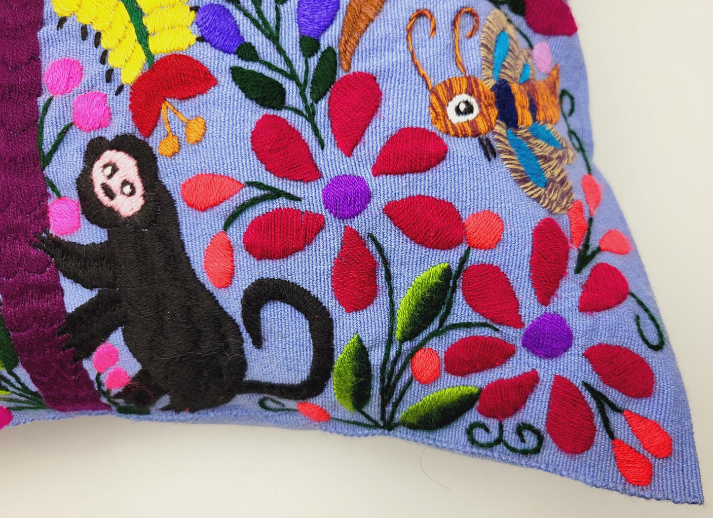 housse de coussin brodée et tissée à la main, housse de coussin motif animalier