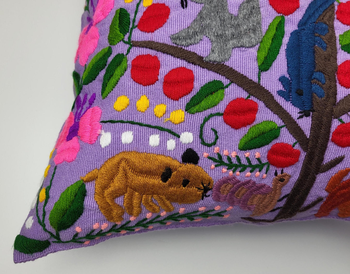 Handbestickter mexikanischer Kissenbezug - Authentisches Kunsthandwerk aus Chiapas