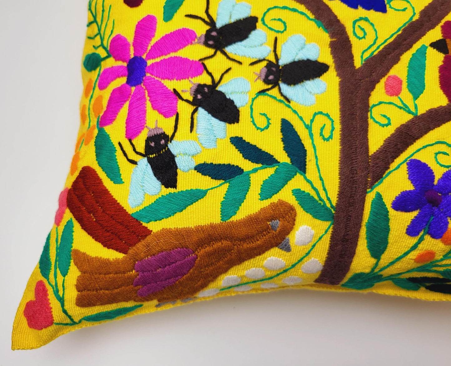 Handbestickter mexikanischer Kissenbezug - Authentisches Kunsthandwerk aus Chiapas