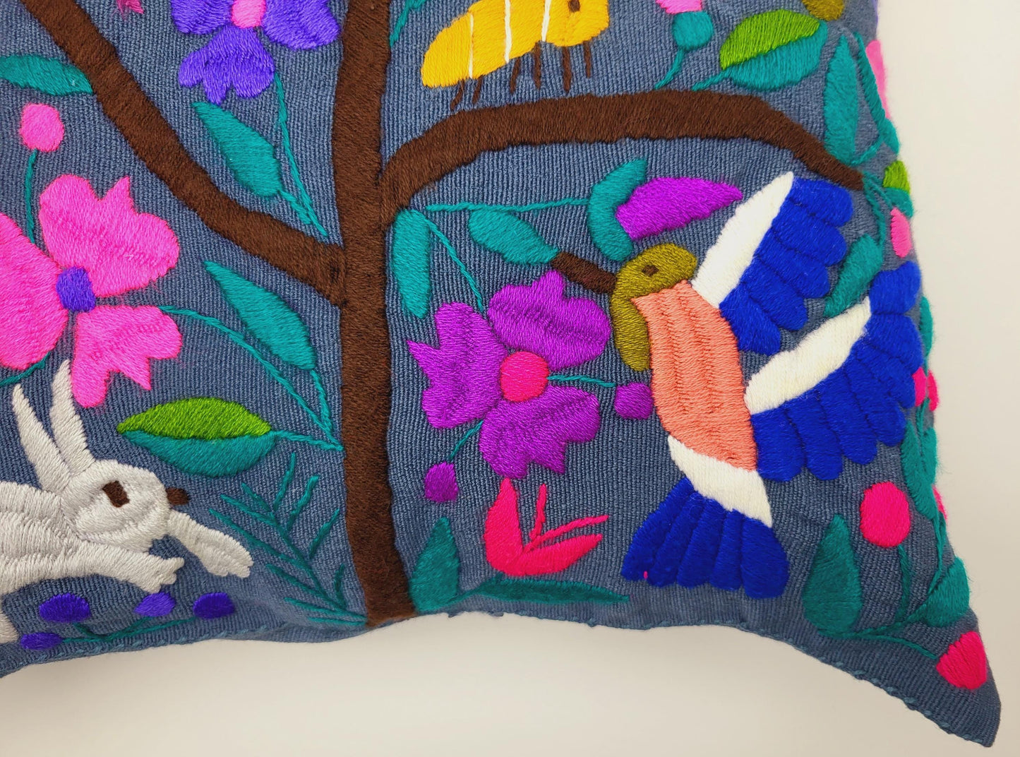 Handbestickter mexikanischer Kissenbezug - Authentisches Kunsthandwerk aus Chiapas