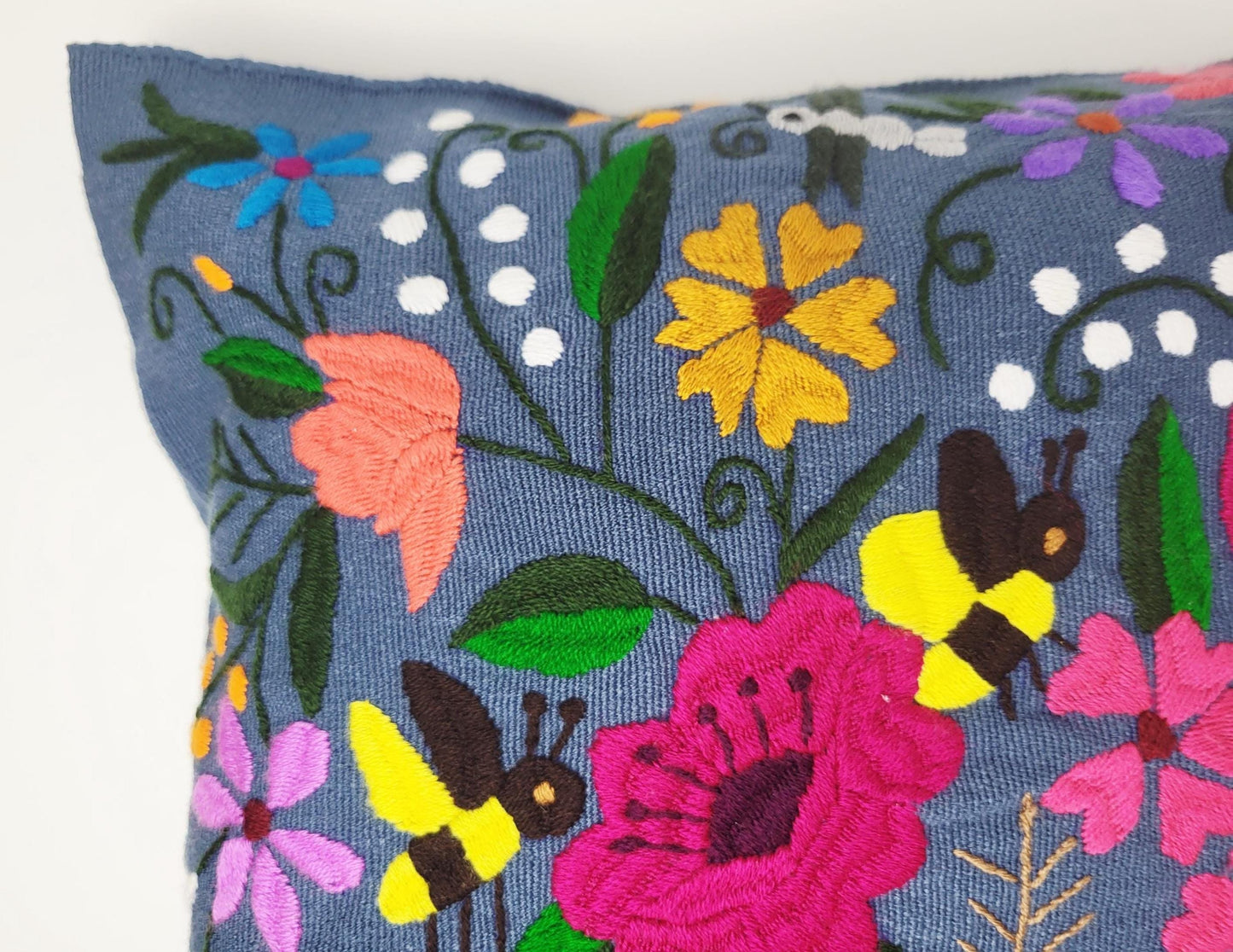 mexikanisches Zierkissen Couchkissen mit Tiermotiven handgewebt & bestickt