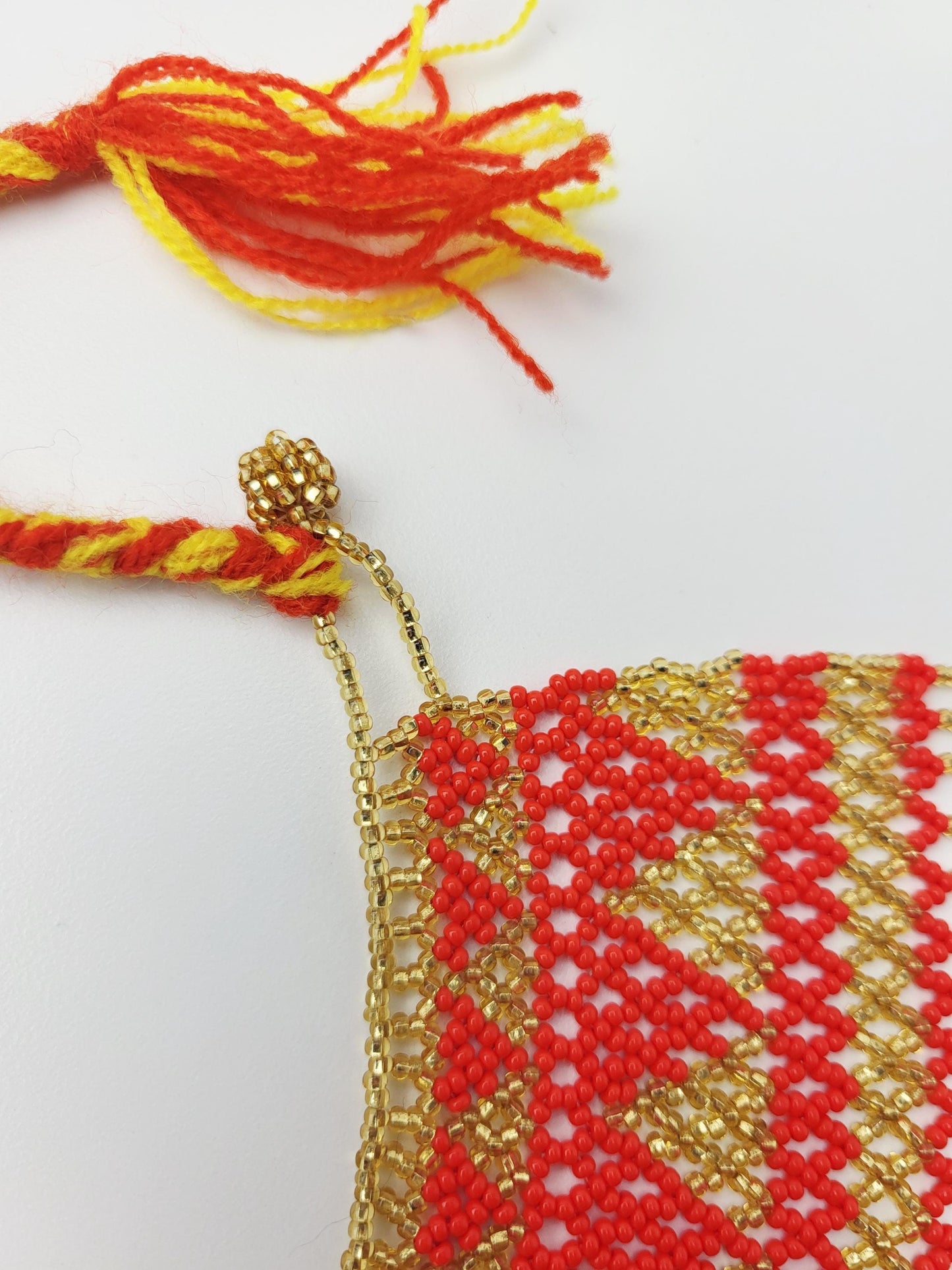 mexikanische Perlenschmuck, Perlenkette aus Chiapas Mexiko, bunte Ketten hergestellt von Indigenen Frauen