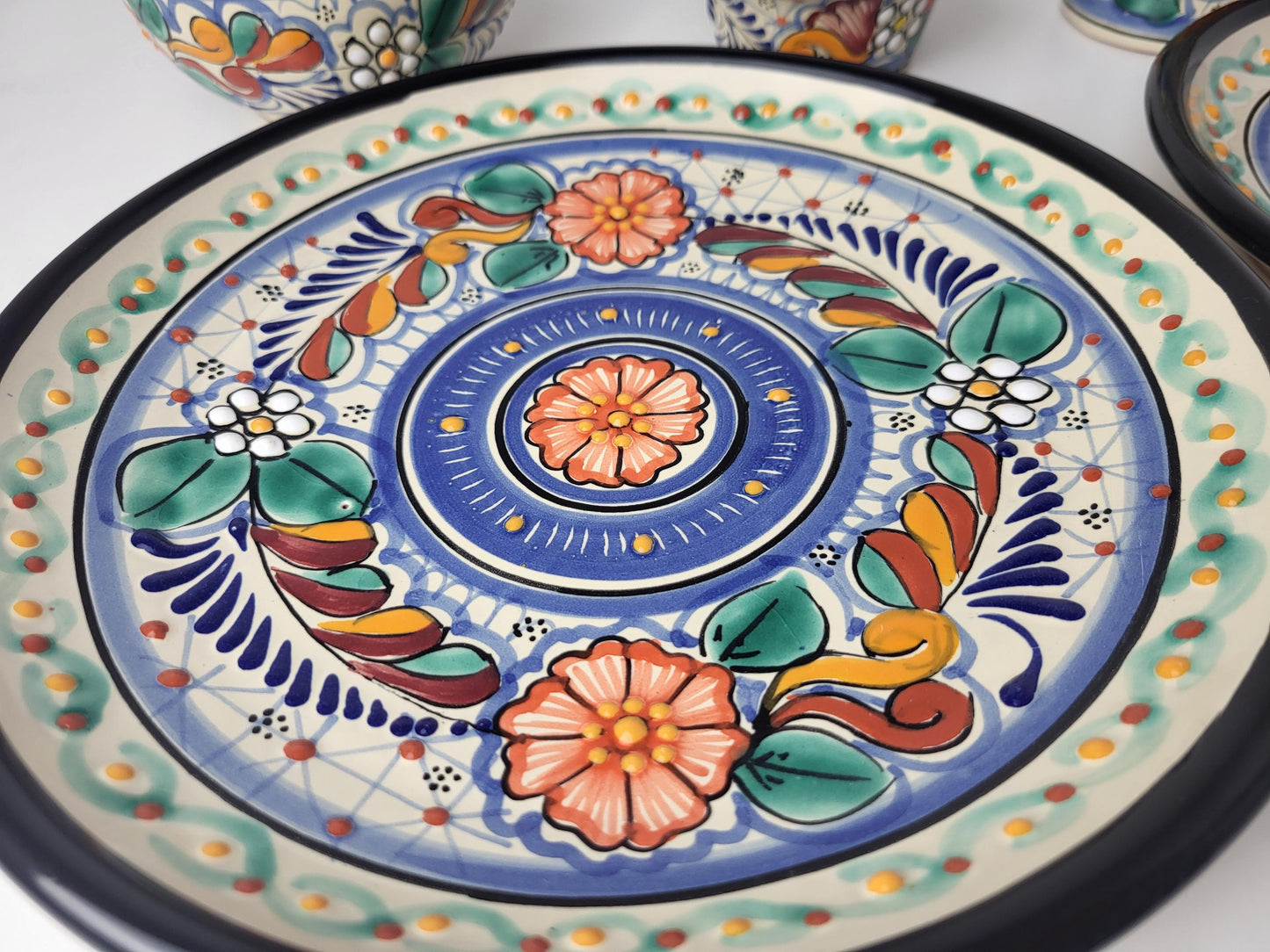 Mexikanisches Talavera Geschirrset Bunt – 5-teilig, Handgemalt | Teller, Schalen, Becher | Puebla Stil