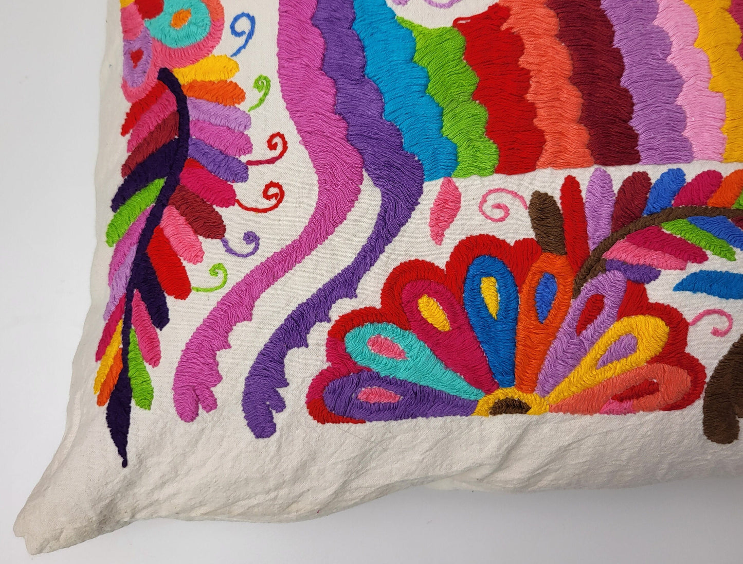 Otomi Kissenbezug, Made in Mexico, hangbestickter mexikanischer Kissenbezug