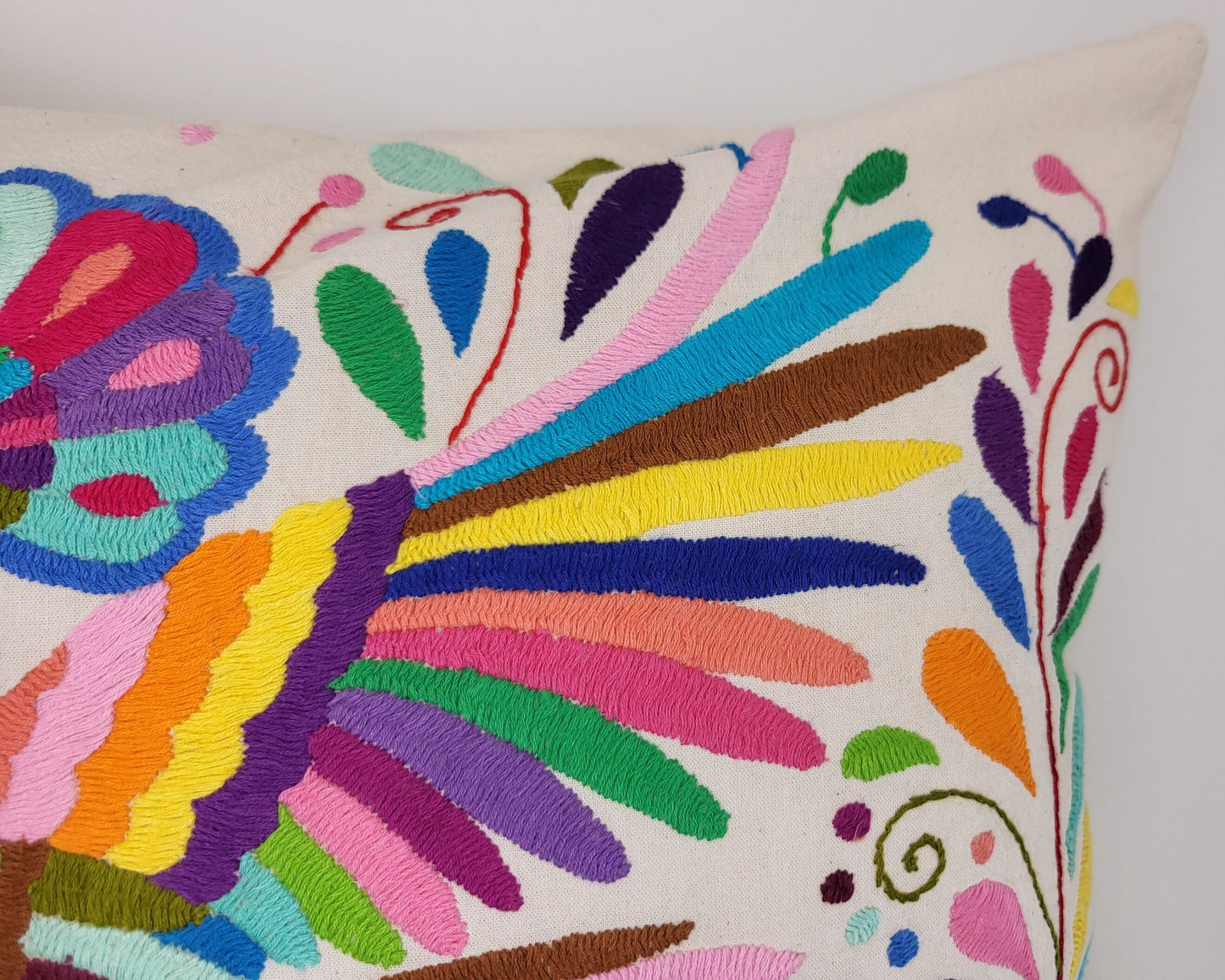 Otomi Kissenbezug, Made in Mexico, hangbestickter mexikanischer Kissenbezug