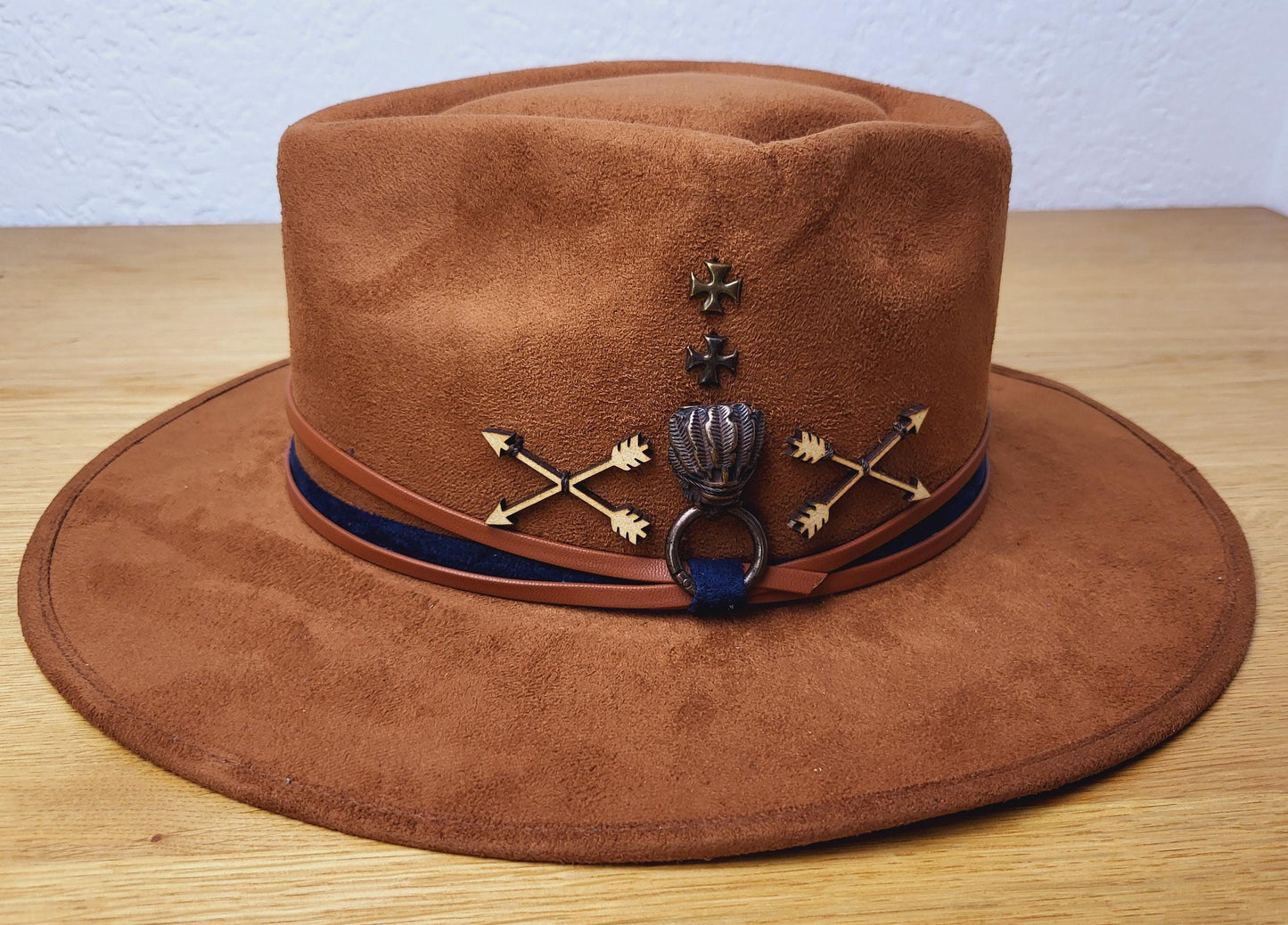 Fedora Hut mit Hutschmuck, handgemachter Hut aus Mexiko,  Hut mit Federn, Boho Hut