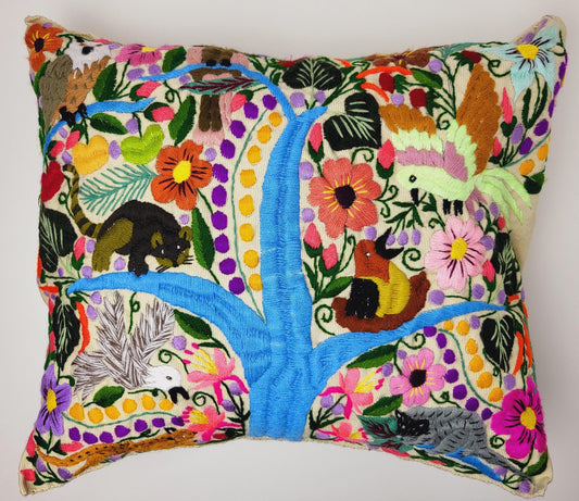 Housse de coussin motif animalier mexicain brodé à la main