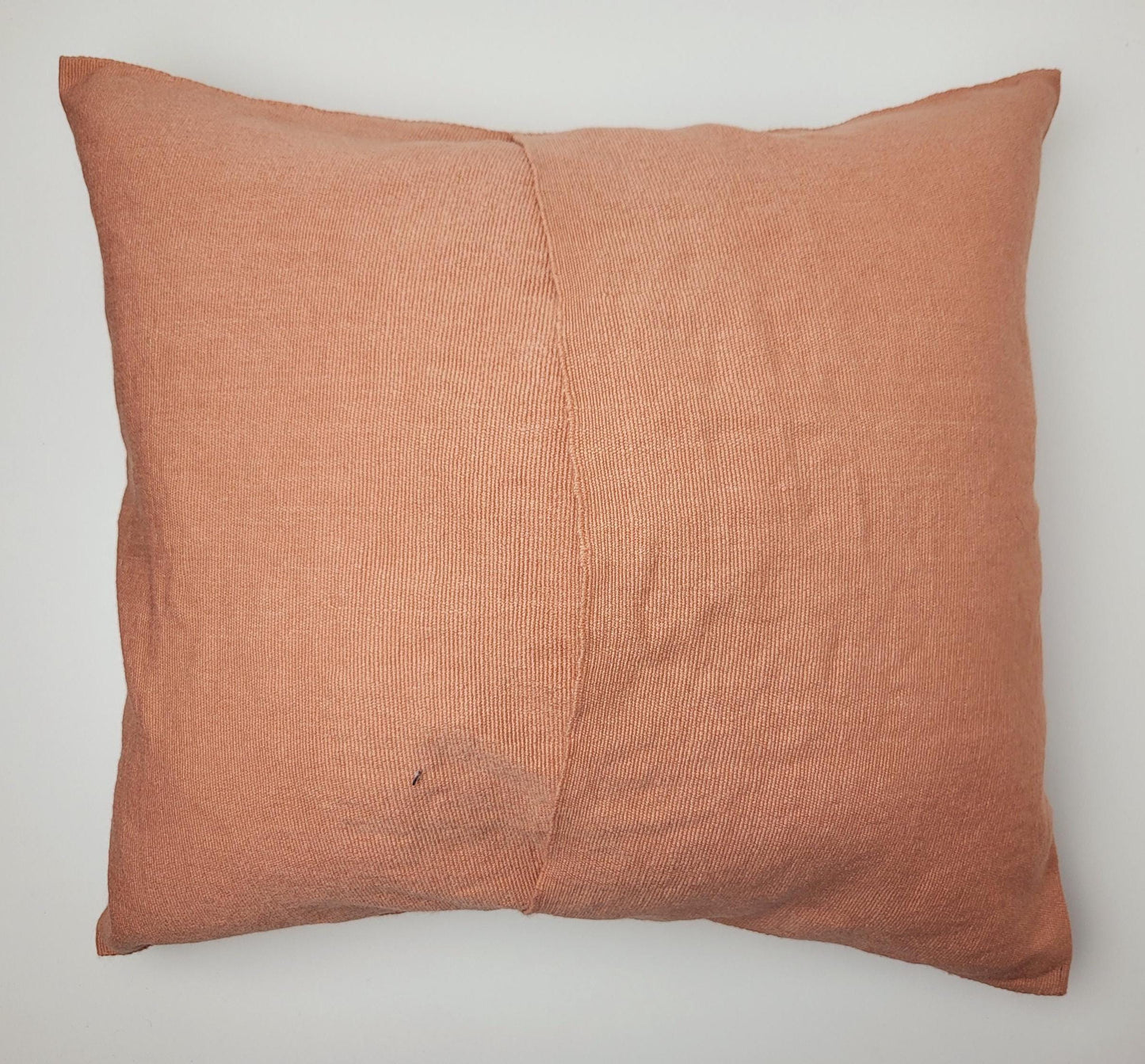 High-quality embroidered and hand-woven cushion cover from Mexico – decorated with a charming animal motif