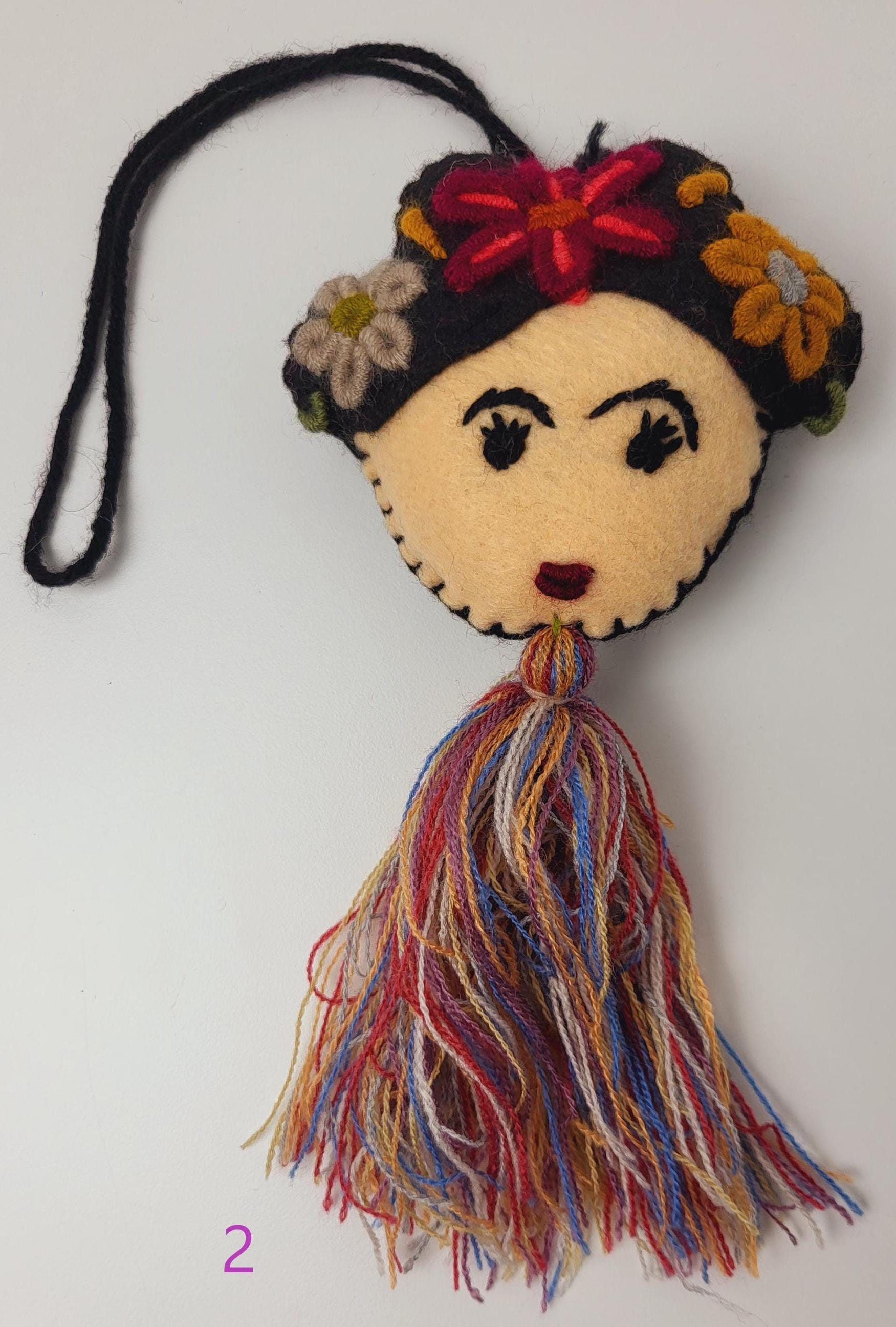 bunte Frida Kahlo Anhänger aus Mexiko.
bunte Deko Anhänger aus Filz von Fairmex