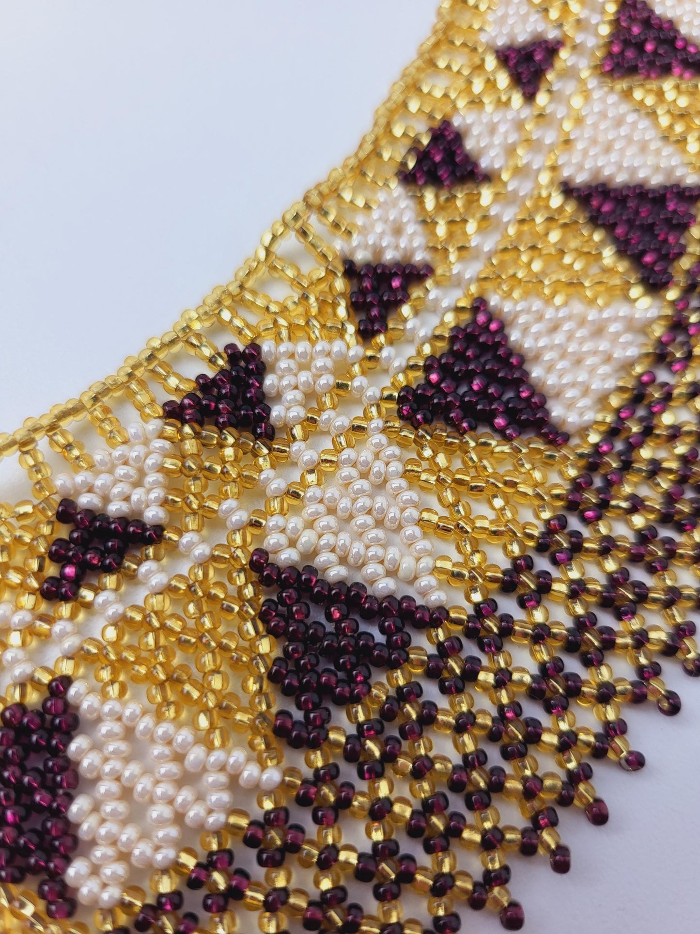 handgemachte Perlenkette, Perlenschmuck aus Chiapas Mexiko, bunte Ketten hergestellt von Indigenen Frauen