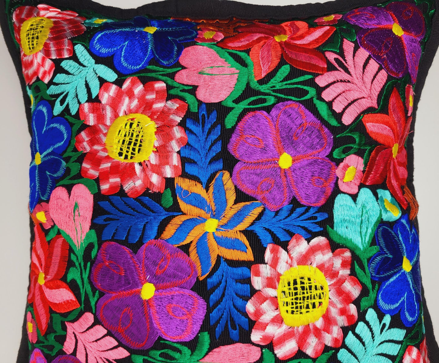 Mexikanischer handbestickter traditioneller Kissenbezug / mexikanisches buntes Dekor / Chiapas Stil / buntes Blumenmuster