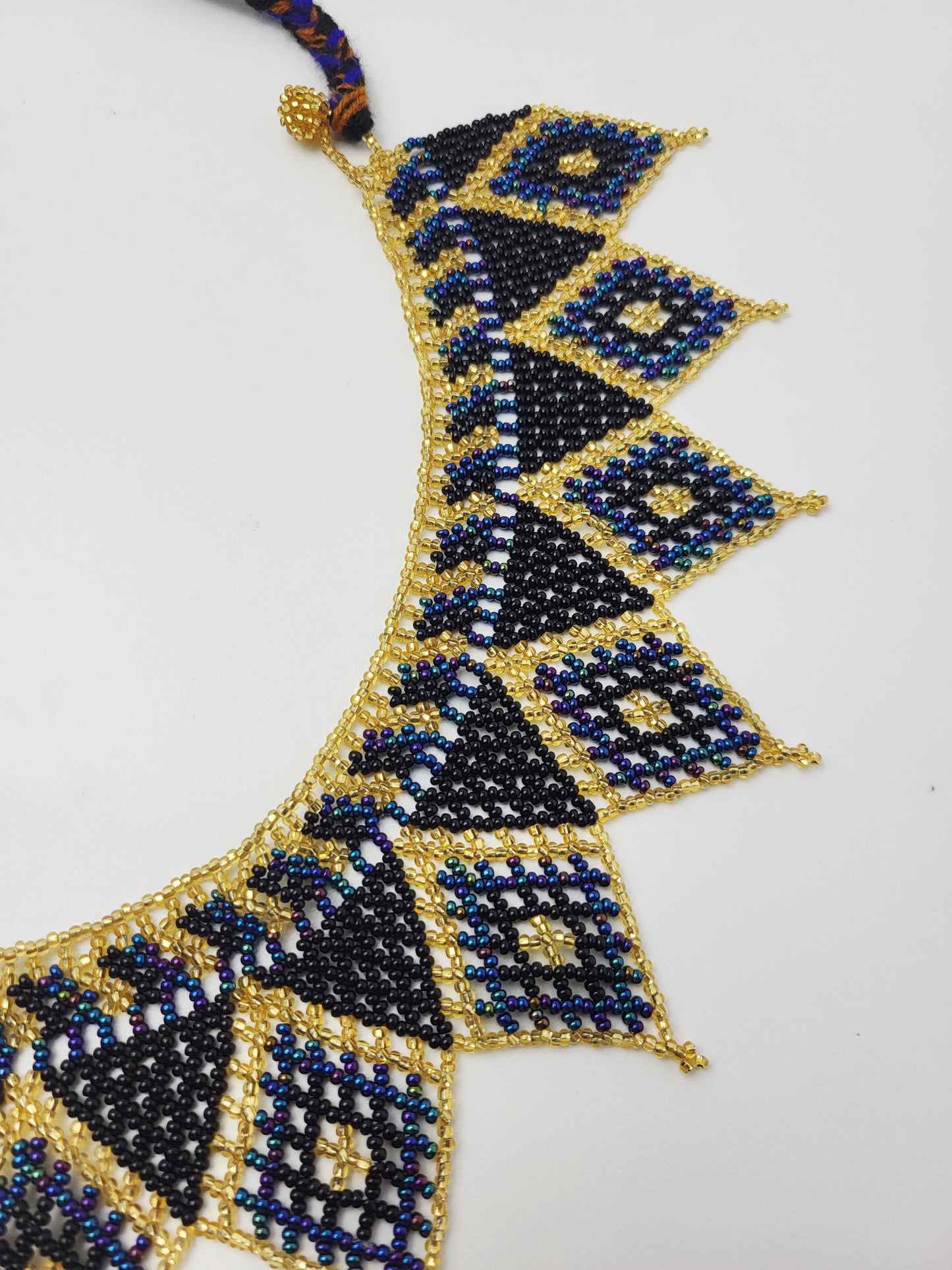 mexikanische Perlenschmuck, Perlenkette aus Chiapas Mexiko, bunte Ketten hergestellt von Indigenen Frauen