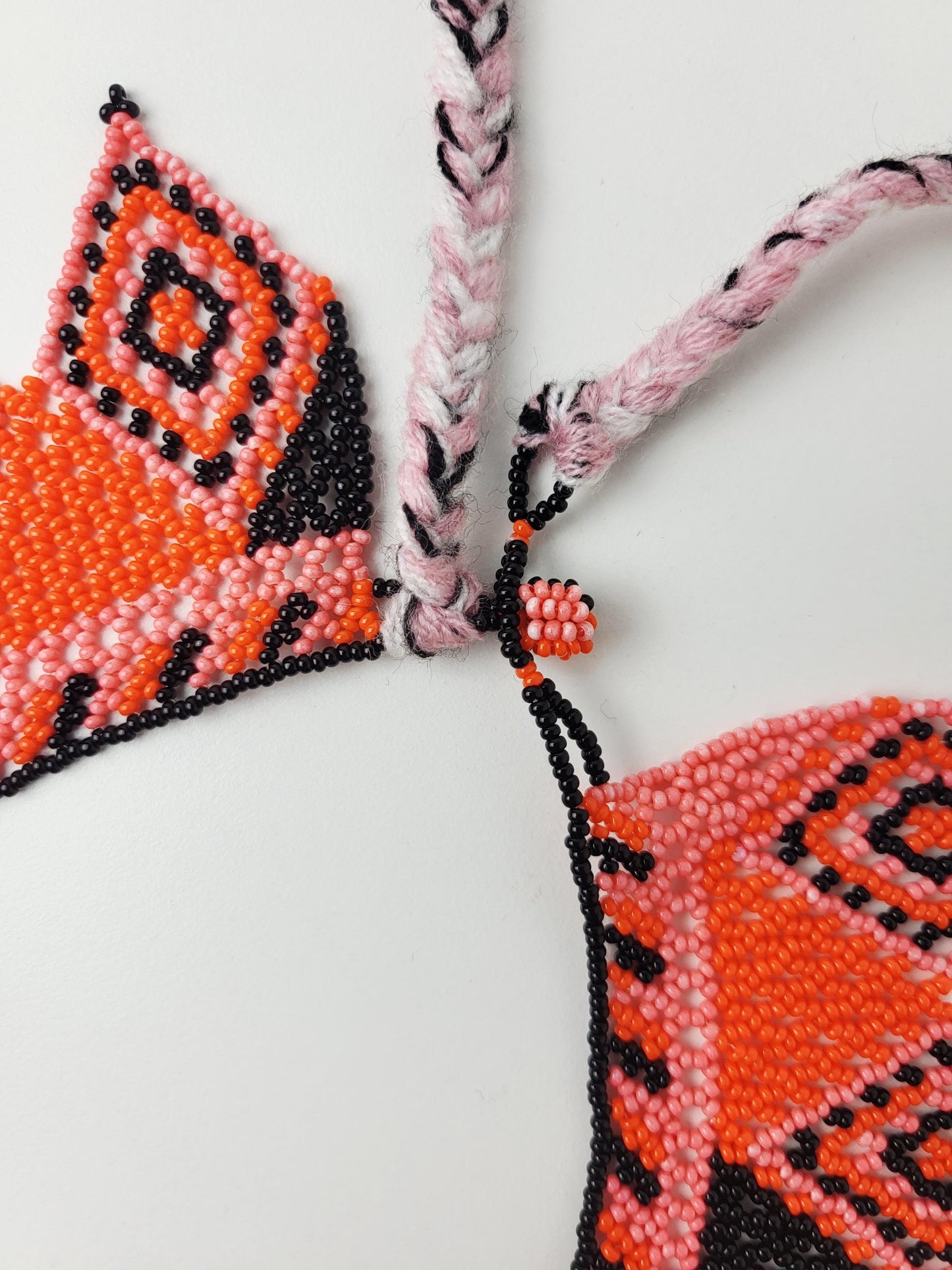 mexikanische Perlenschmuck, Perlenkette aus Chiapas Mexiko, bunte Ketten hergestellt von Indigenen Frauen