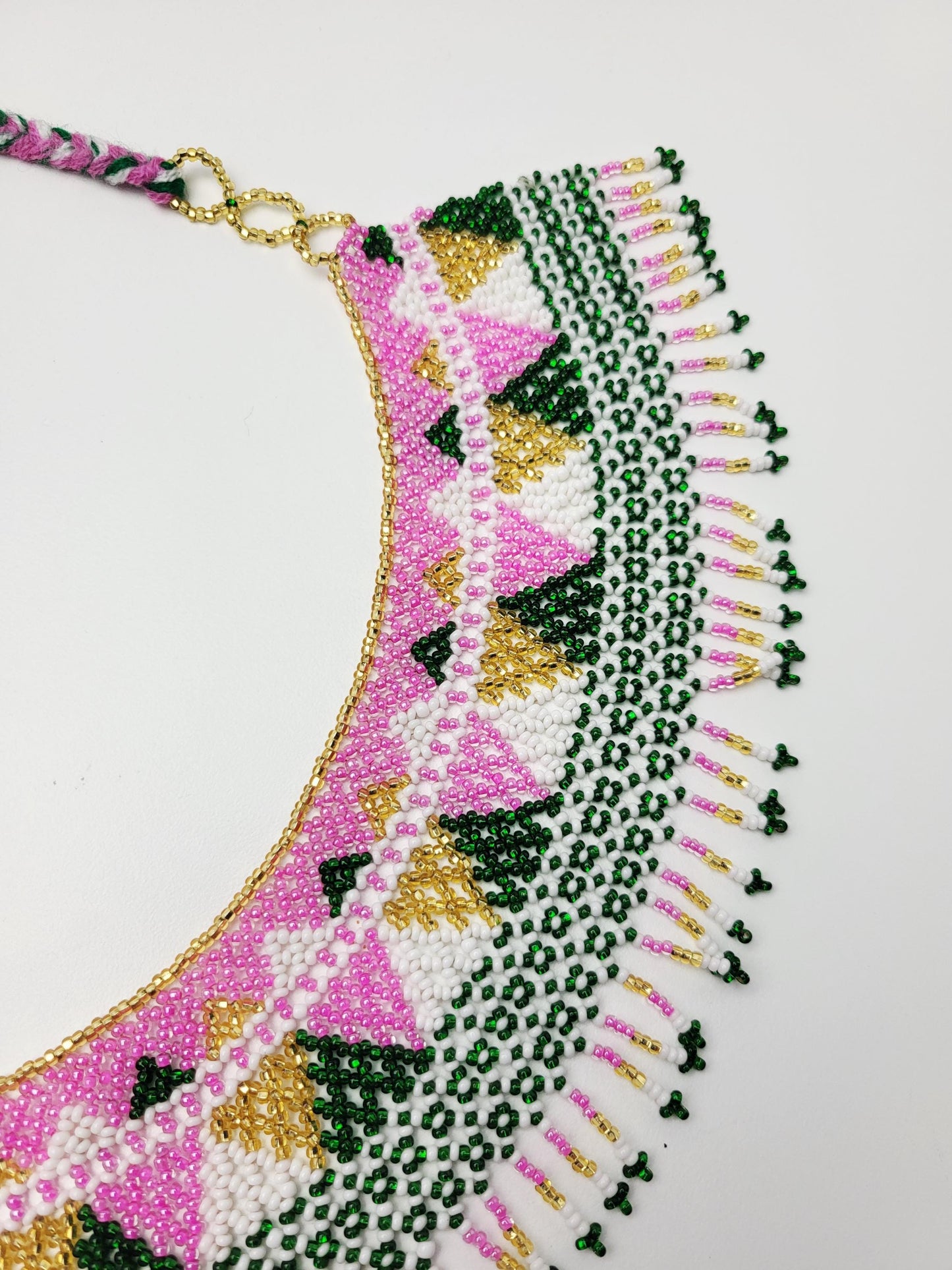 mexikanische Perlenschmuck, Perlenkette aus Chiapas Mexiko, bunte Ketten hergestellt von Indigenen Frauen