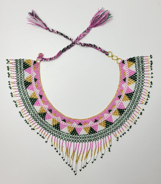 mexikanische Perlenschmuck, Perlenkette aus Chiapas Mexiko, bunte Ketten hergestellt von Indigenen Frauen