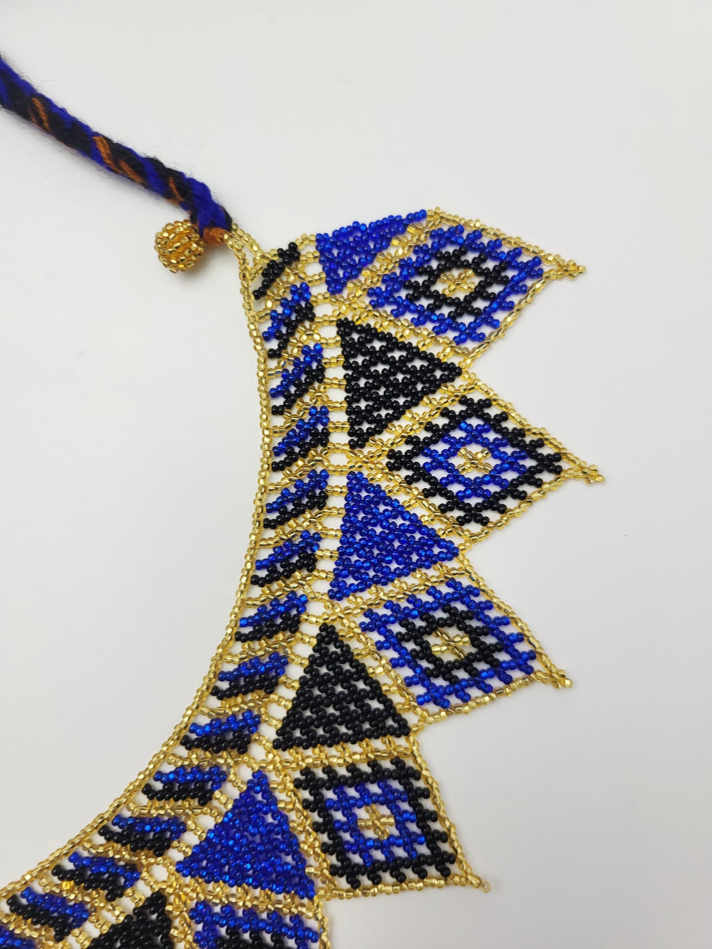 mexikanische Perlenschmuck, Perlenkette aus Chiapas Mexiko, bunte Ketten hergestellt von Indigenen Frauen