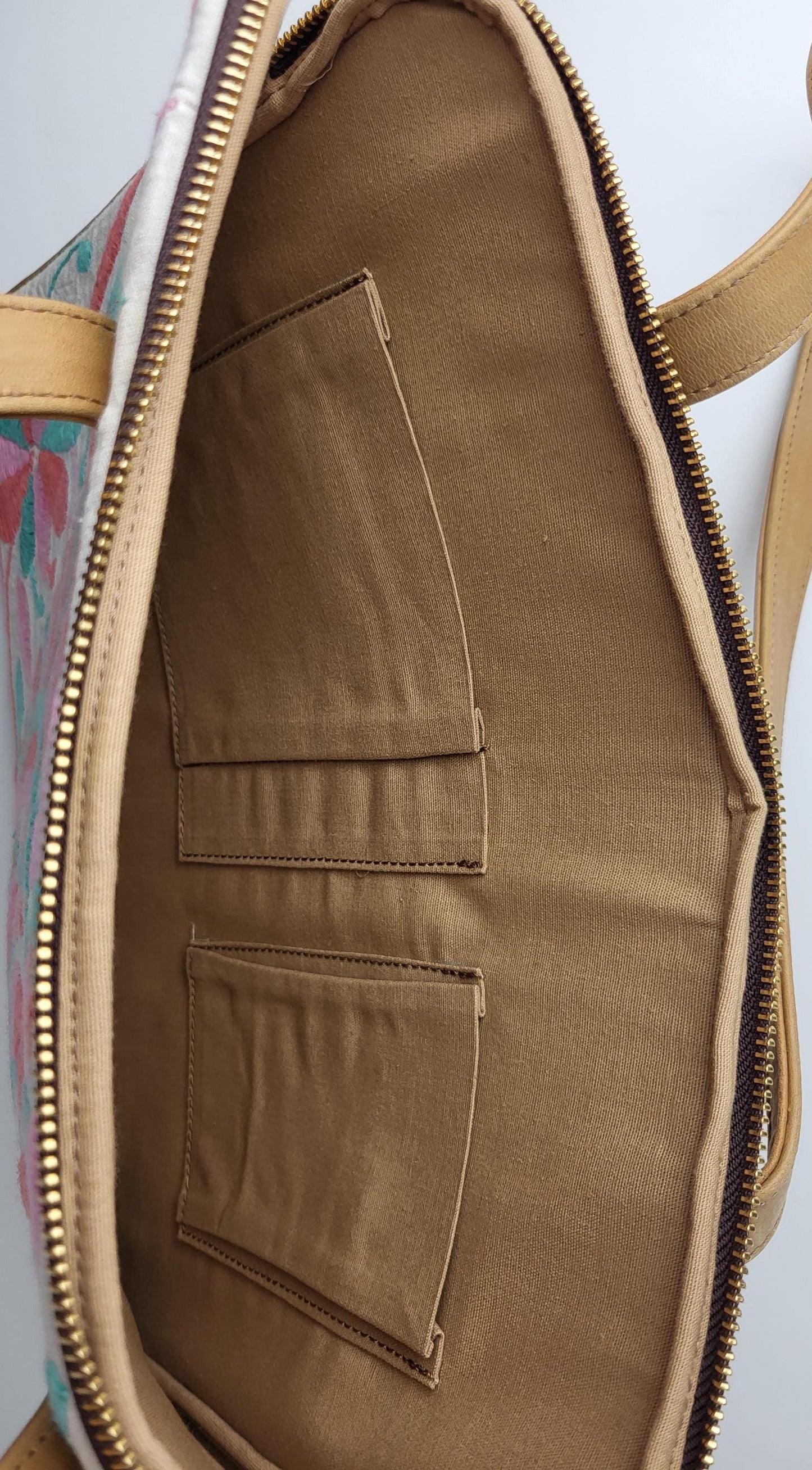 Laptoptasche, handbestickt in Mexiko, flache Handtasche