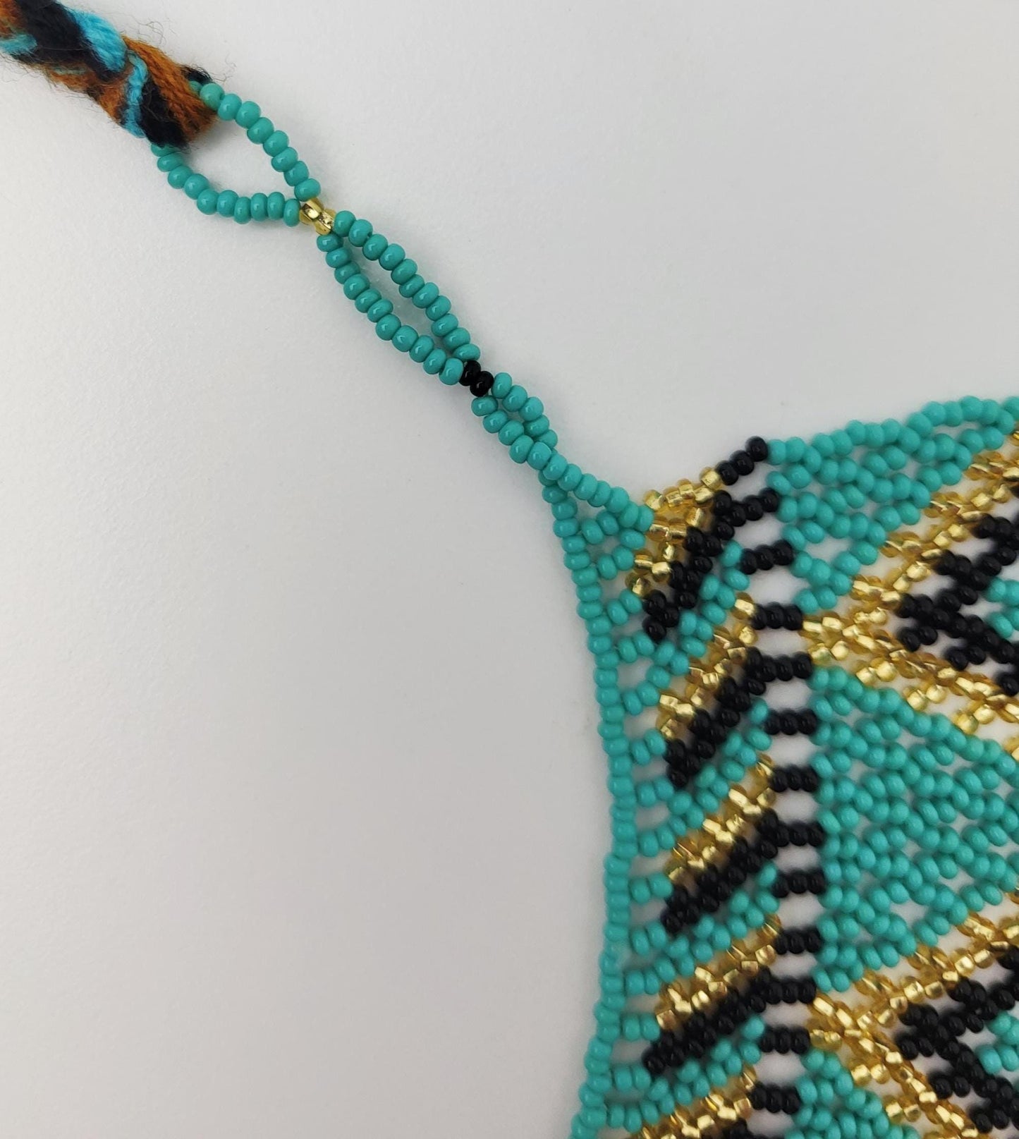 mexikanische Perlenschmuck, Perlenkette aus Chiapas Mexiko, bunte Ketten hergestellt von Indigenen Frauen