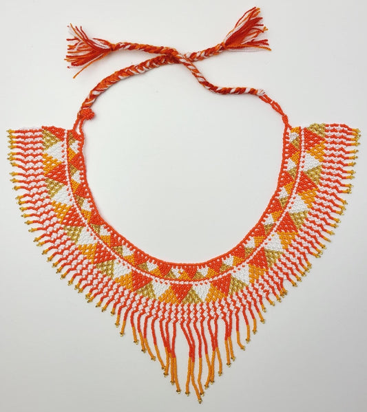 mexikanische Perlenschmuck, Perlenkette aus Chiapas Mexiko, bunte Ketten hergestellt von Indigenen Frauen