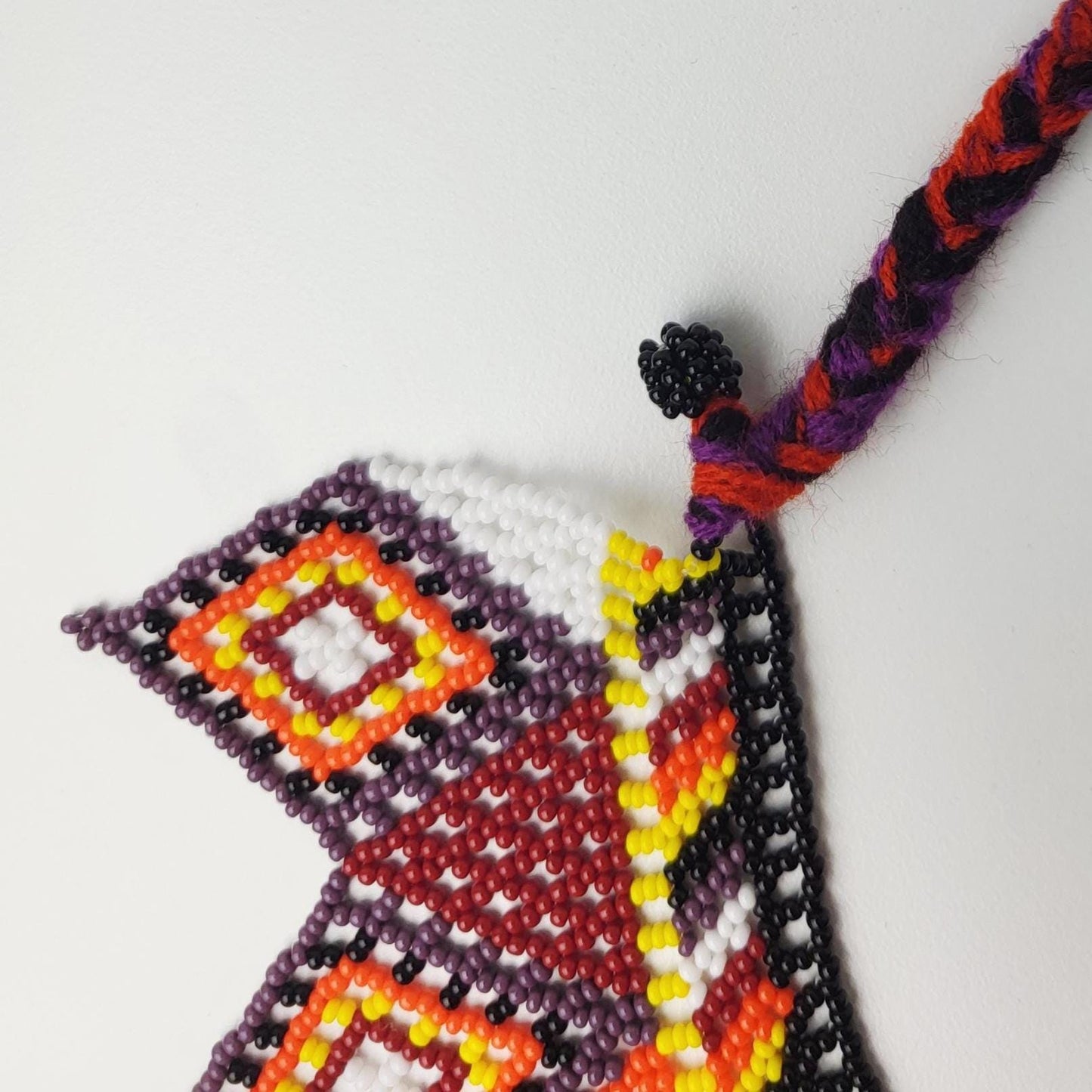 mexikanische Perlenschmuck, Perlenkette aus Chiapas Mexiko, bunte Ketten hergestellt von Indigenen Frauen