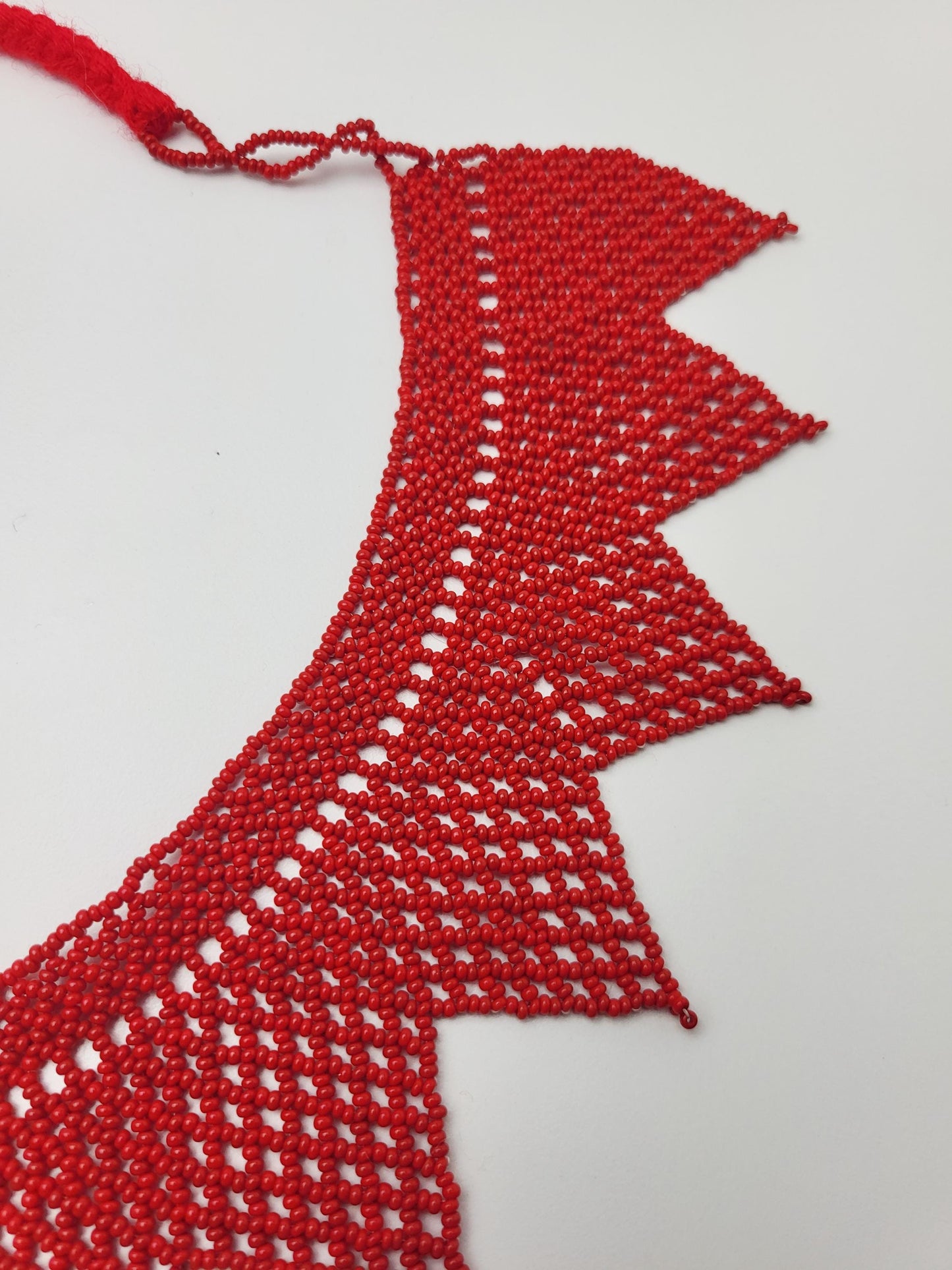 mexikanische Perlenschmuck, Perlenkette aus Chiapas Mexiko, bunte Ketten hergestellt von Indigenen Frauen