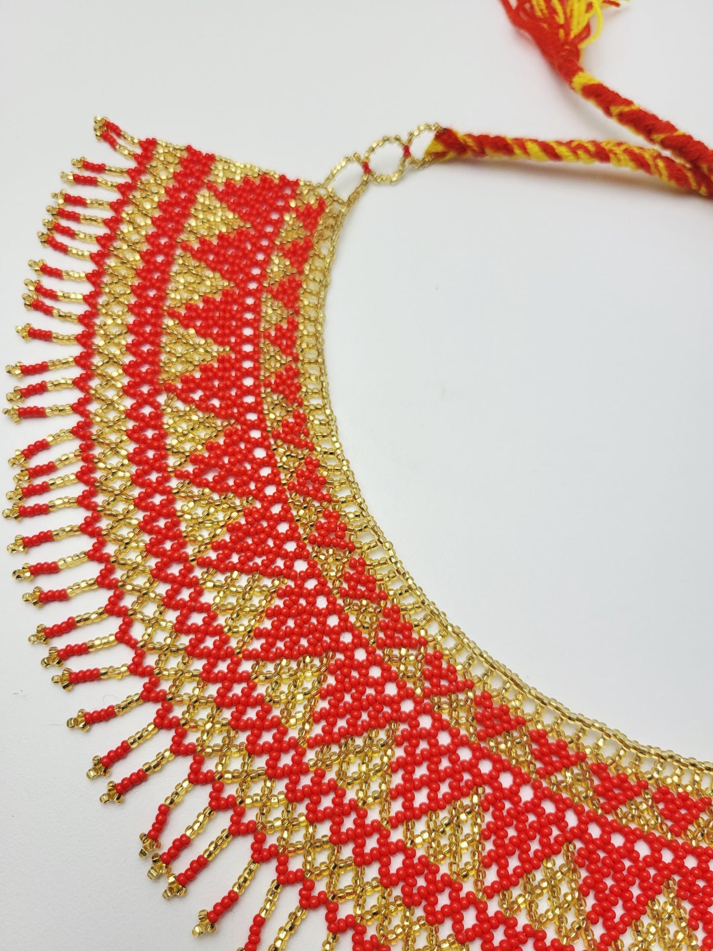 mexikanische Perlenschmuck, Perlenkette aus Chiapas Mexiko, bunte Ketten hergestellt von Indigenen Frauen