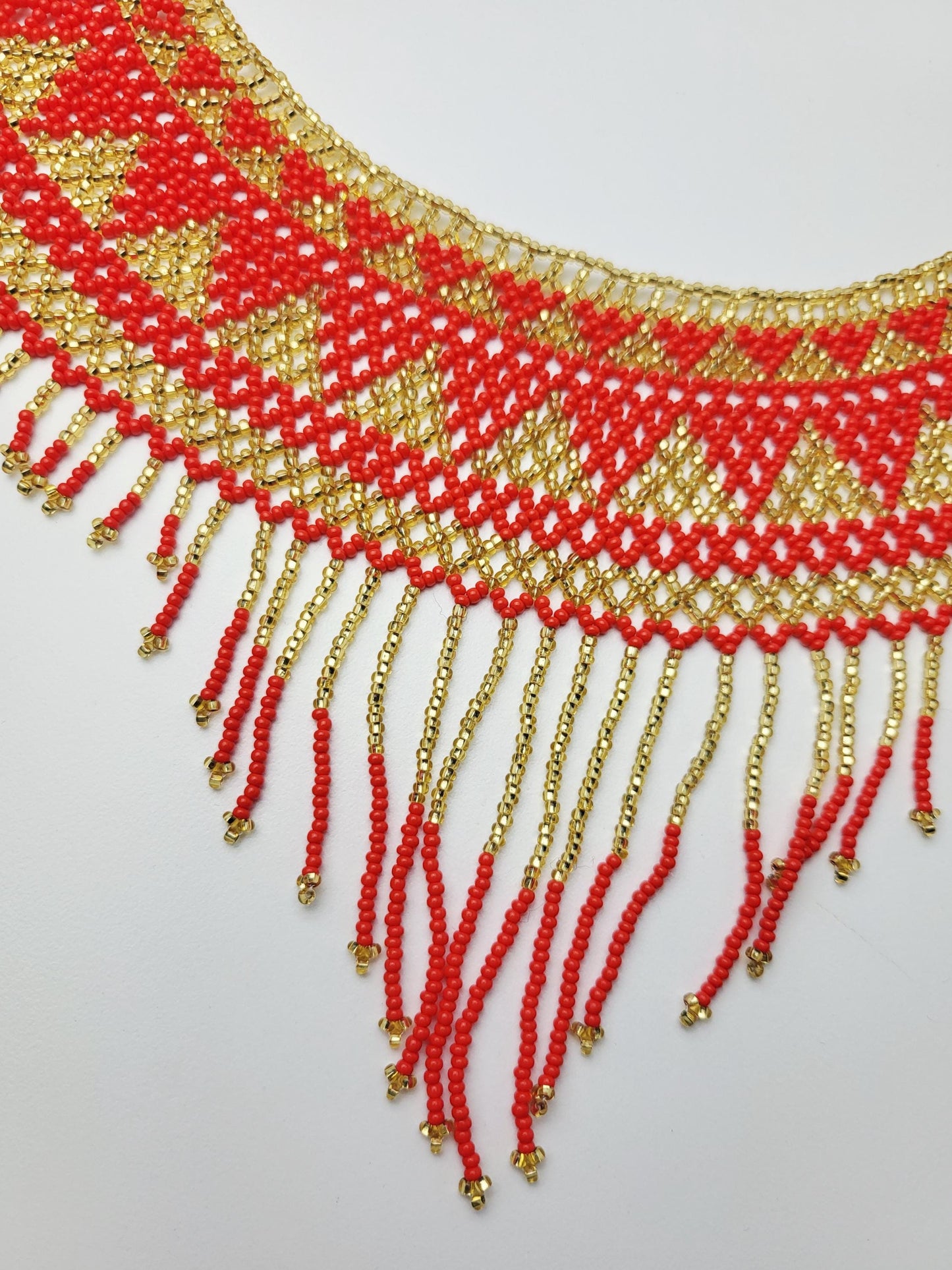mexikanische Perlenschmuck, Perlenkette aus Chiapas Mexiko, bunte Ketten hergestellt von Indigenen Frauen