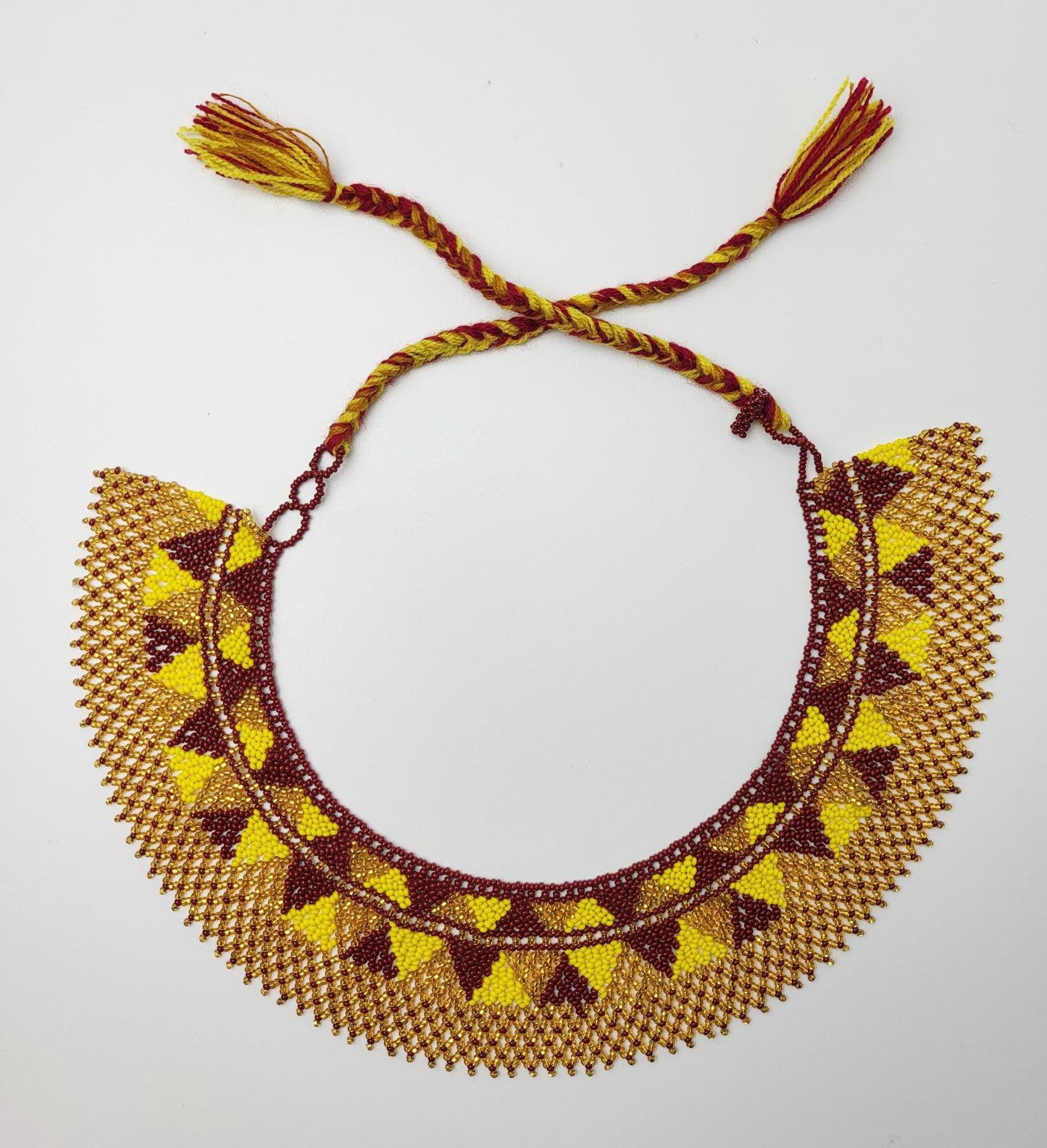 mexikanische Perlenschmuck, Perlenkette aus Chiapas Mexiko, bunte Ketten hergestellt von Indigenen Frauen