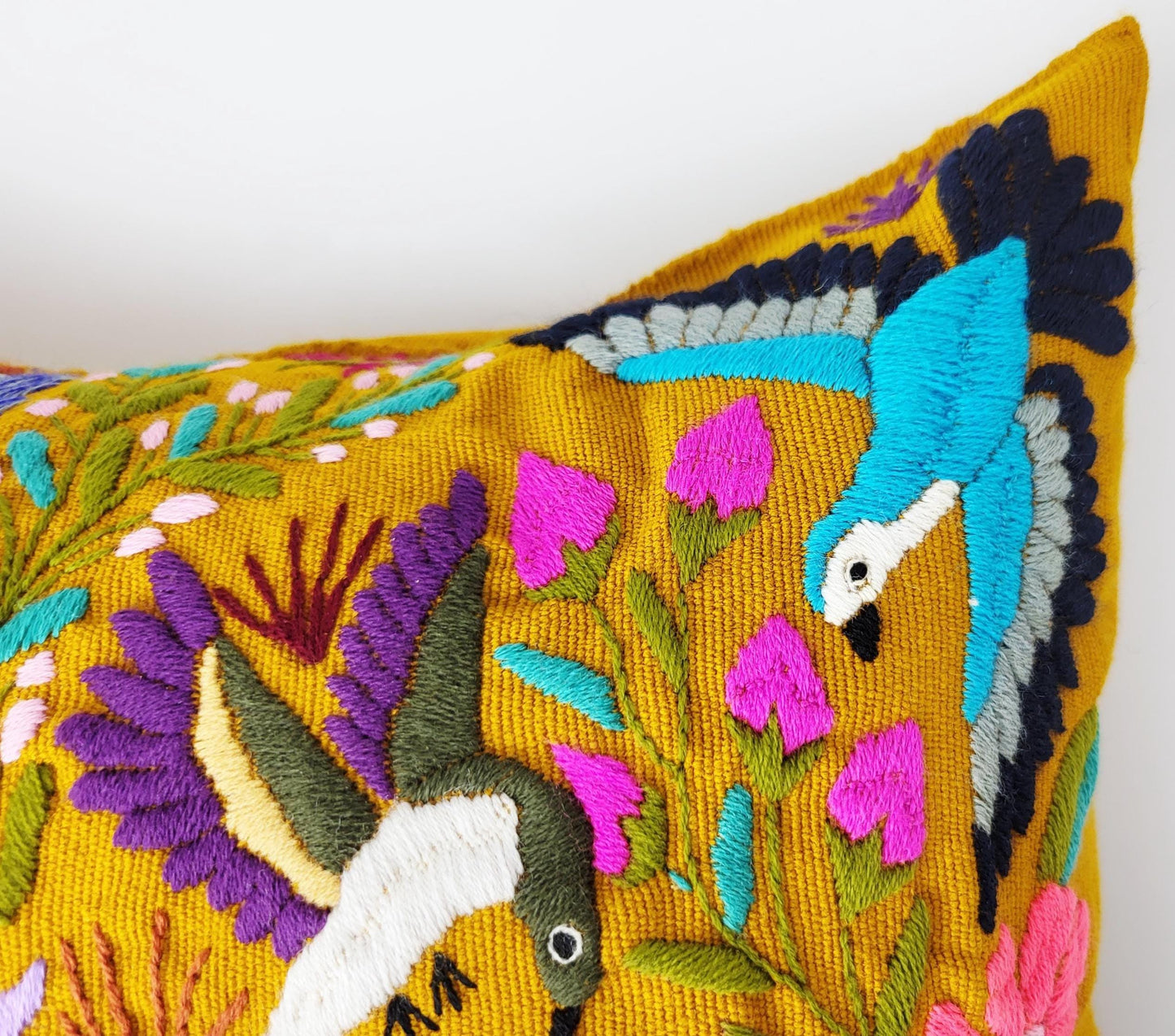handbestickter und gewebter Kissenbezug aus Mexiko, Kissen mit Tiermuster