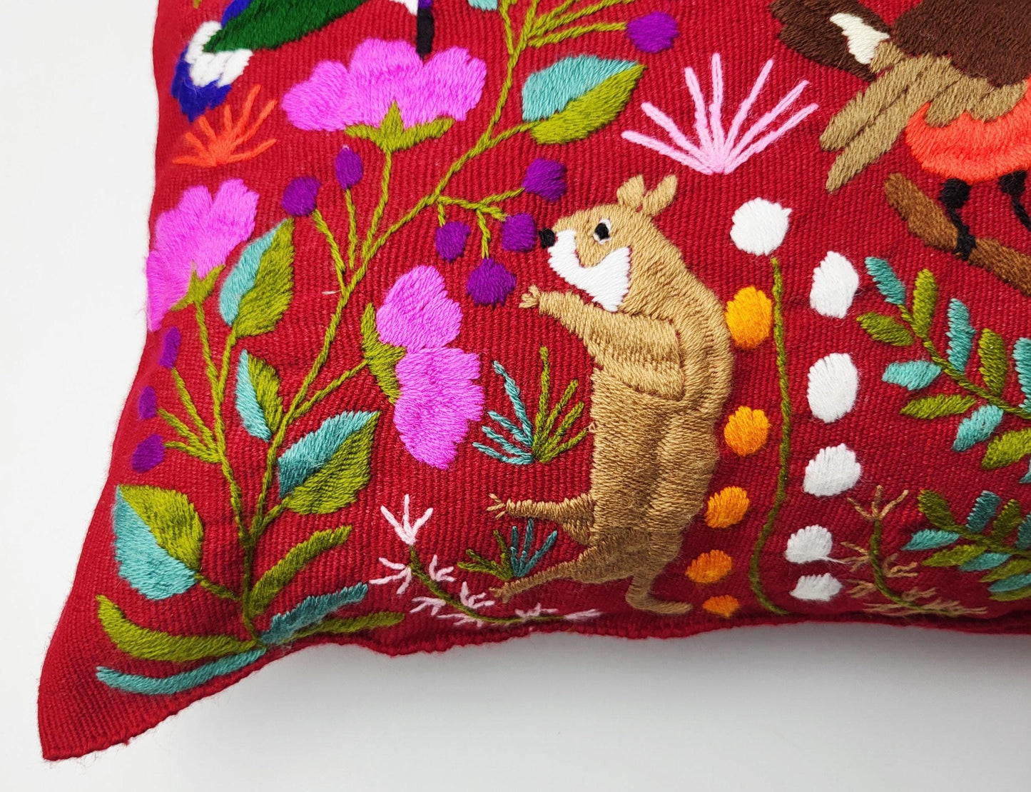 handbestickter und gewebter Kissenbezug aus Mexiko, Kissen mit Tiermuster