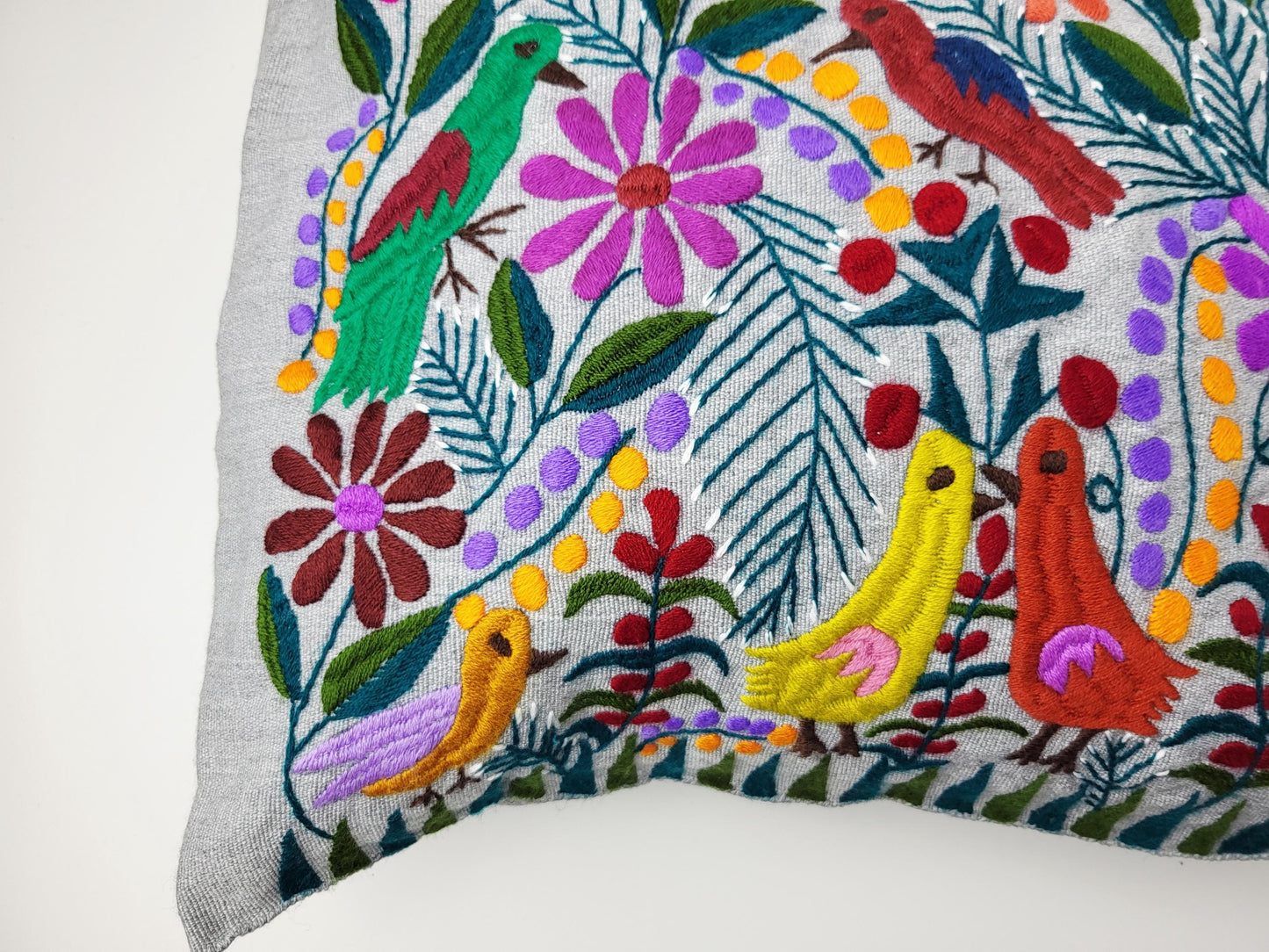 Mexikanischer handgemachter Kissenbezug, Tier und Pflanzen Stickmuster, Boho Kissenhülle