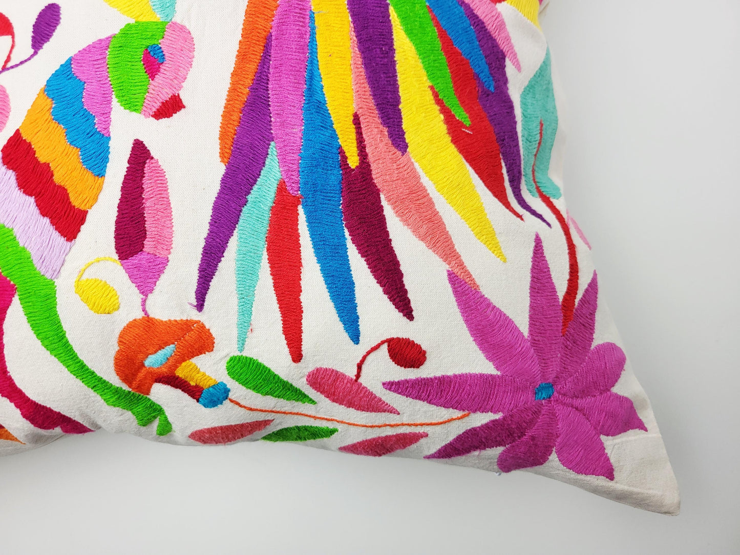 Otomi Kissenbezug, Made in Mexico, hangbestickter mexikanischer Kissenbezug